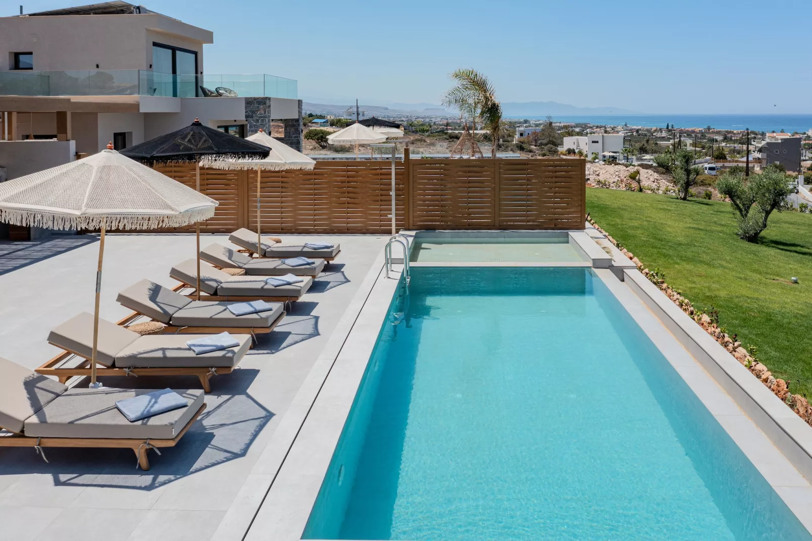 Nysa Luxury villa 1-Zwembad