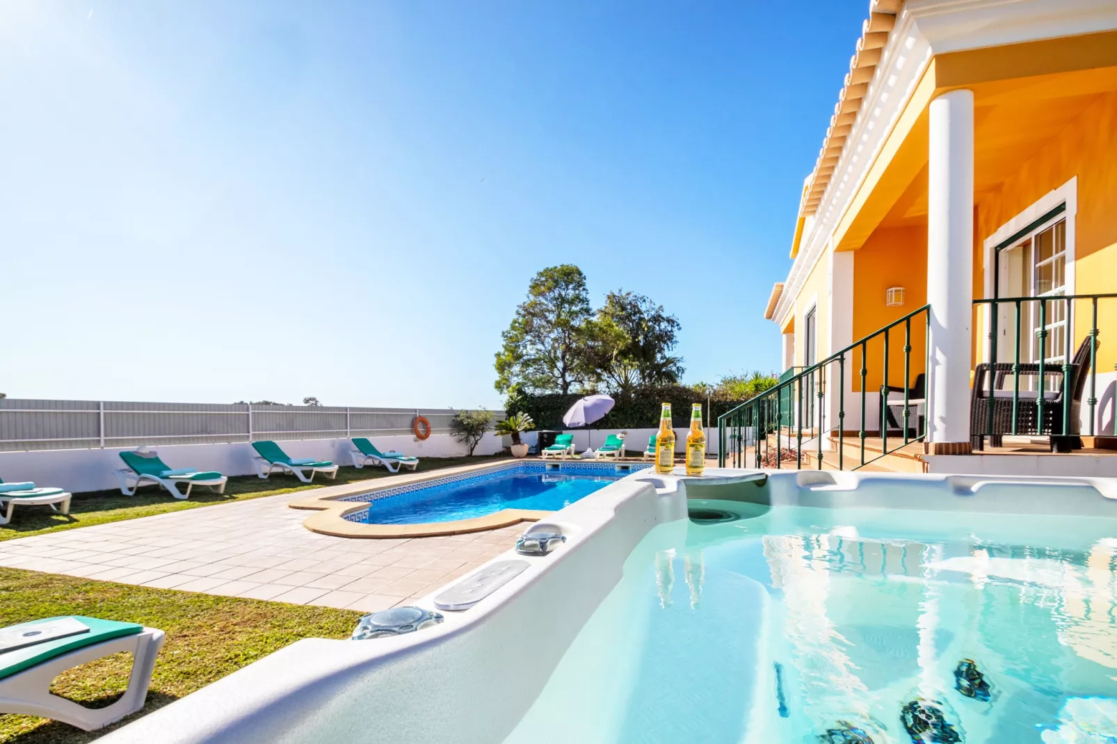 Villa Alegria-Buitenkant zomer
