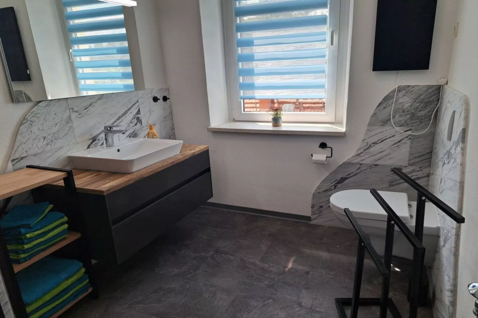 504676-Badkamer