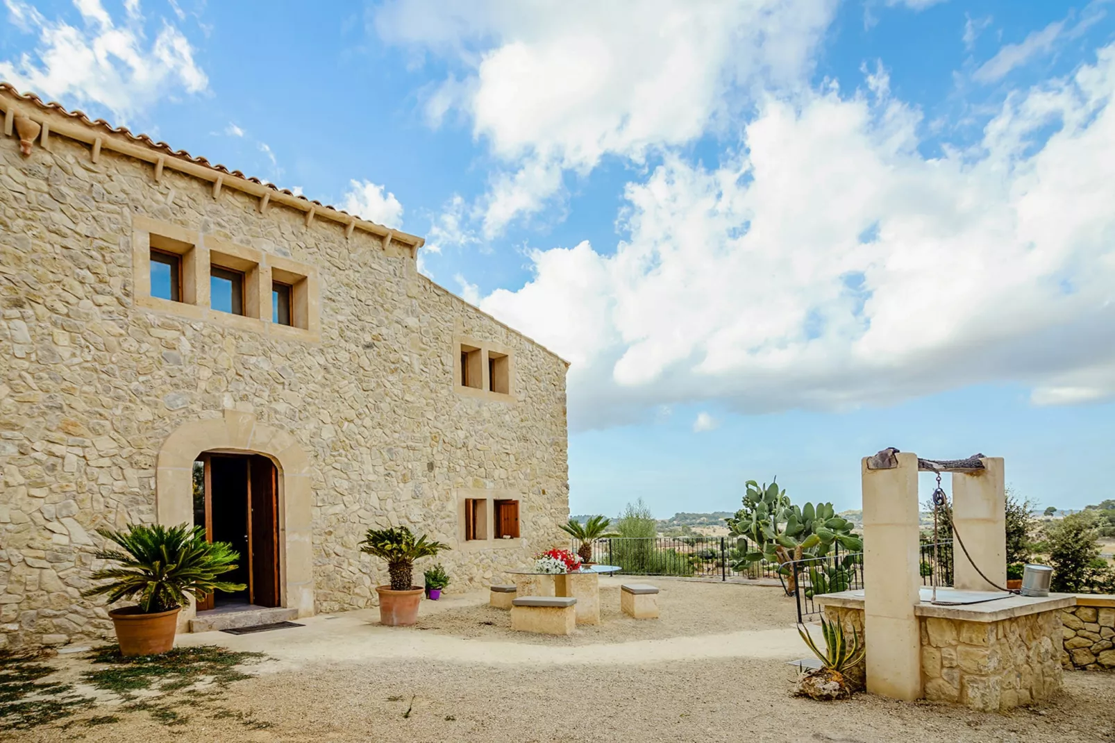 Es Turo Daviu, Finca 5StarsHome Mallorca-Buitenkant zomer
