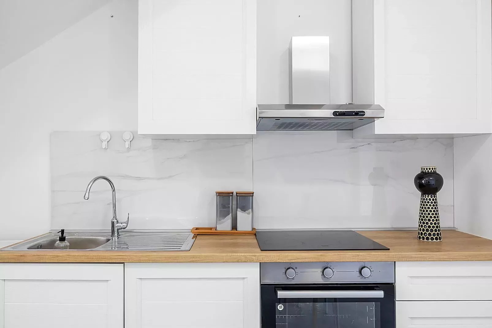 Max - Garden view, One Bedroom Apt. With Terrace-Keuken