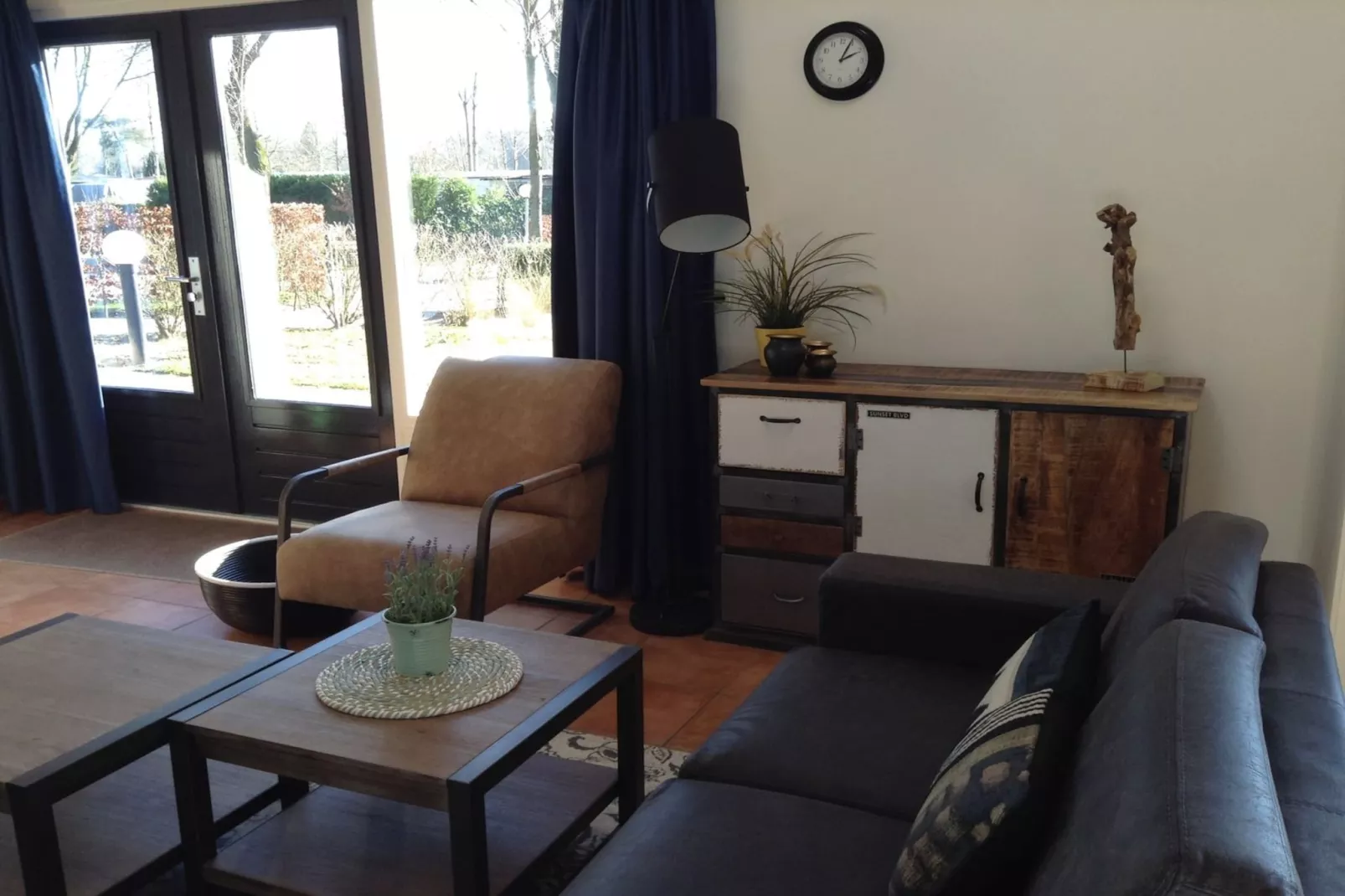 Semi-detached Bungalow | 2 - 6 people-Woonkamer