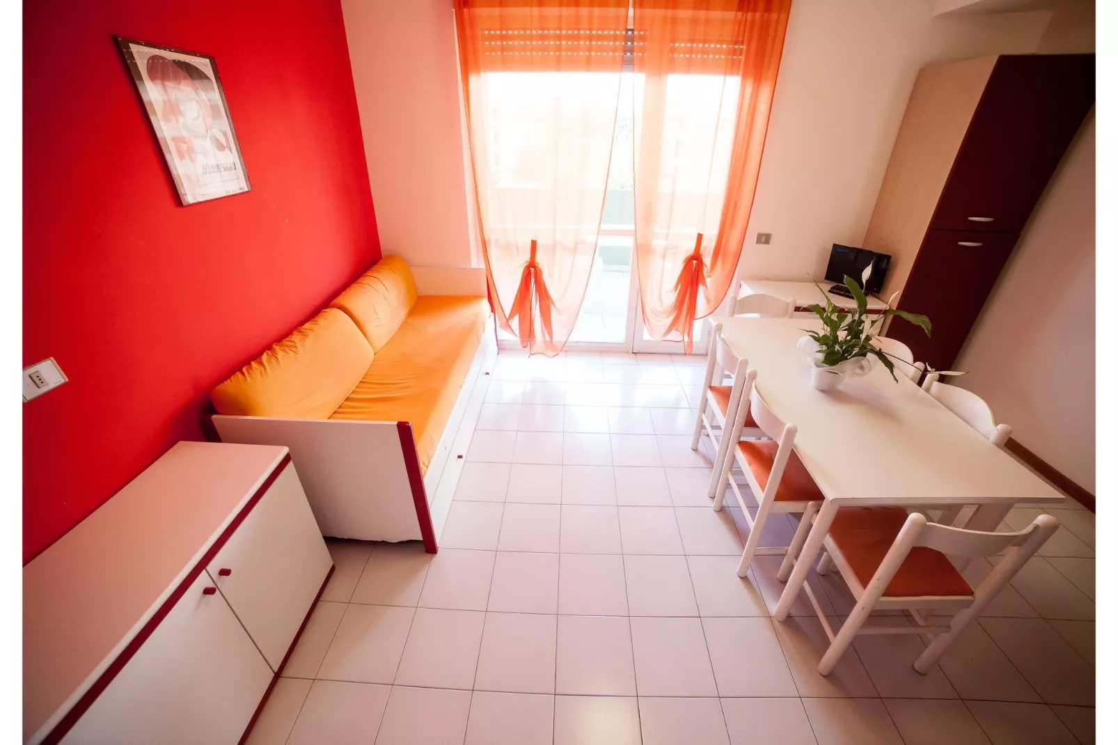 Residenza Alberghiera Italia in Luni - Bilocale B4-Woonkamer