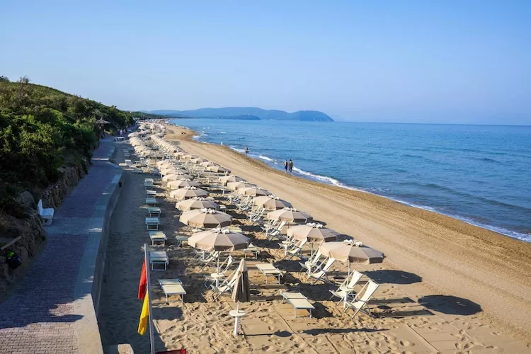 Holiday resort Riva degli Etruschi San Vincenzo-Ville Comfort  Trilo-SANGIOVETO 200 m dal mare-Waterzicht