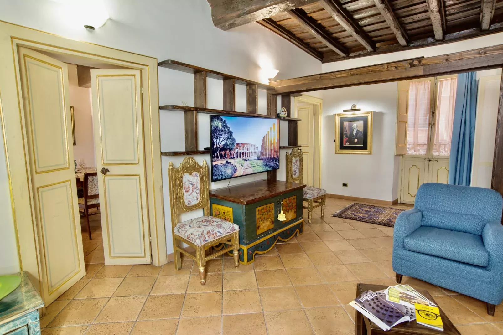 Trevi Fountain Apartment-Woonkamer