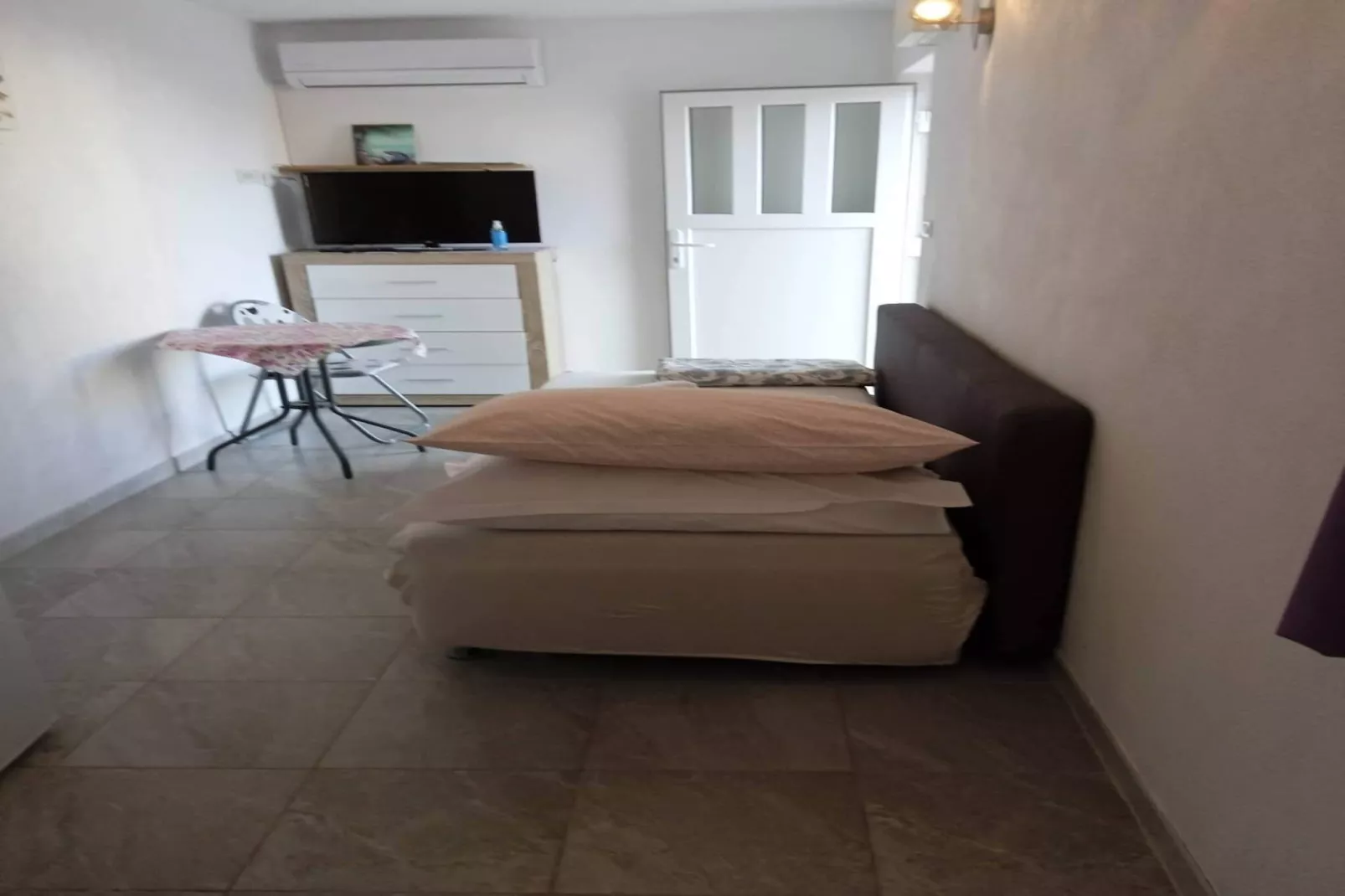 Apartments Zdenka Zatoglav - Studio apartment-Woonkamer