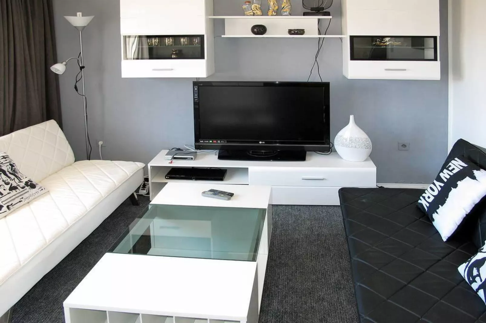 Apartment Mili - Two Bedroom Apartment-Woonkamer