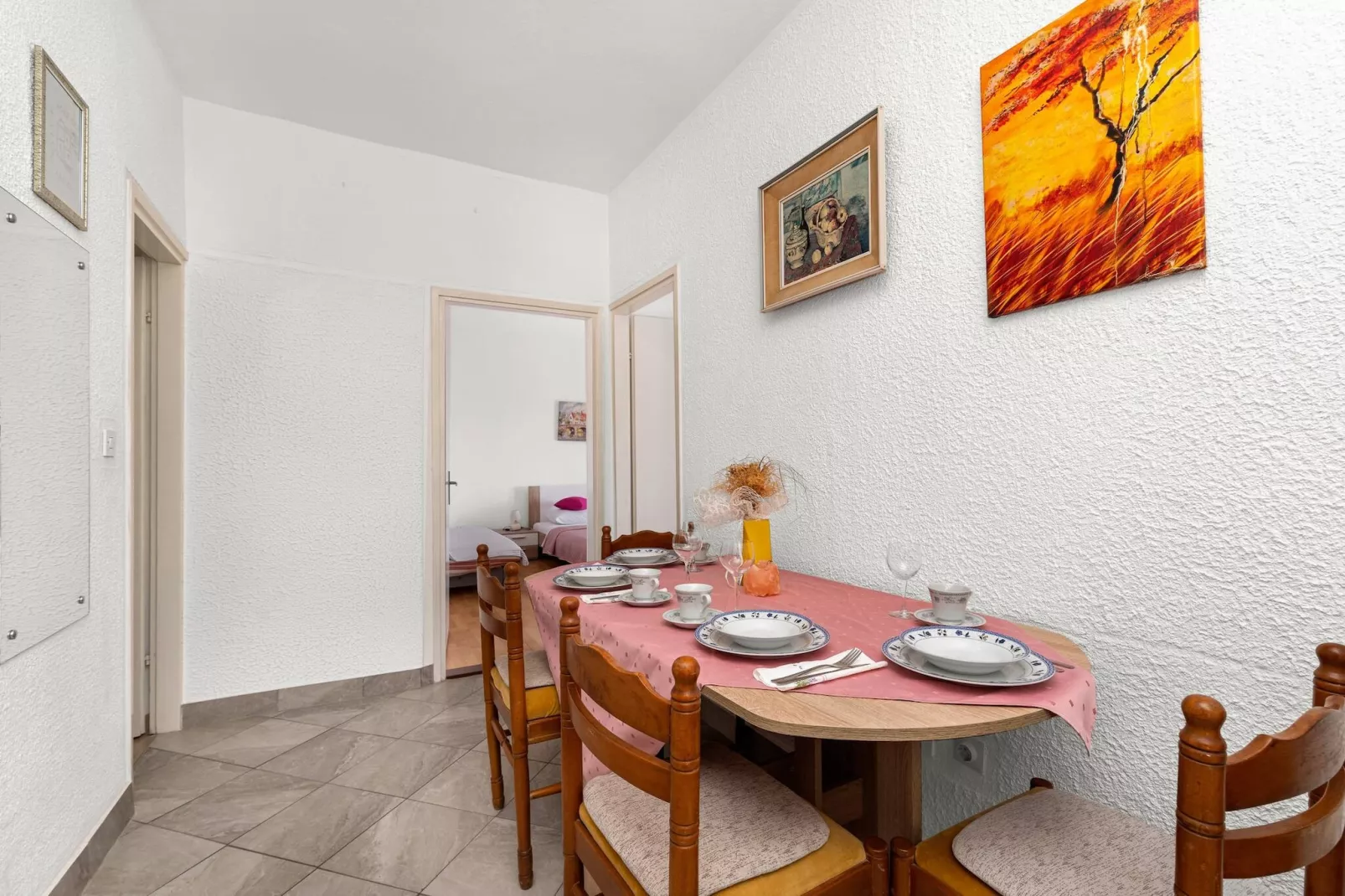 Apartment Lara - two bedroom apartment-Eetkamer