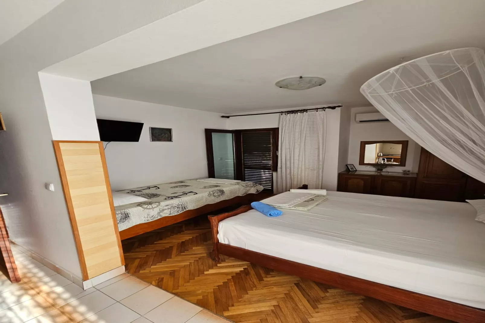 Apartments Nestor - studio apartment A3-Woonkamer
