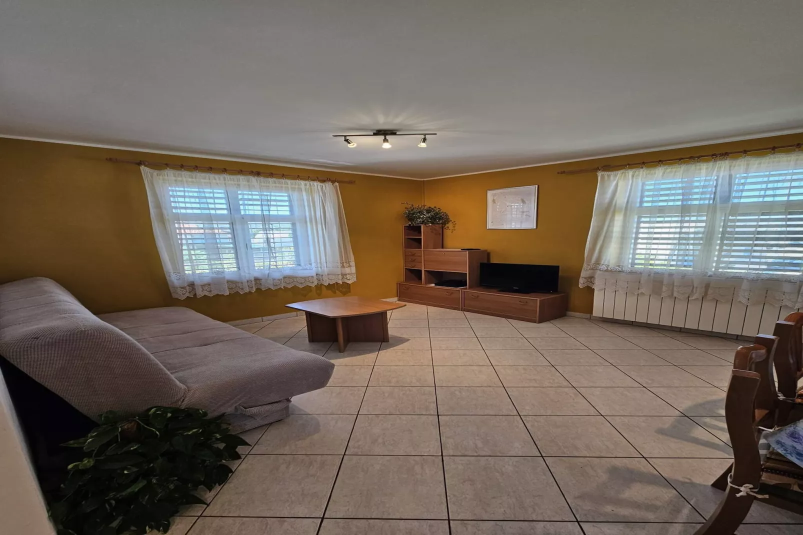 Apartment Mario - three bedroom apartment