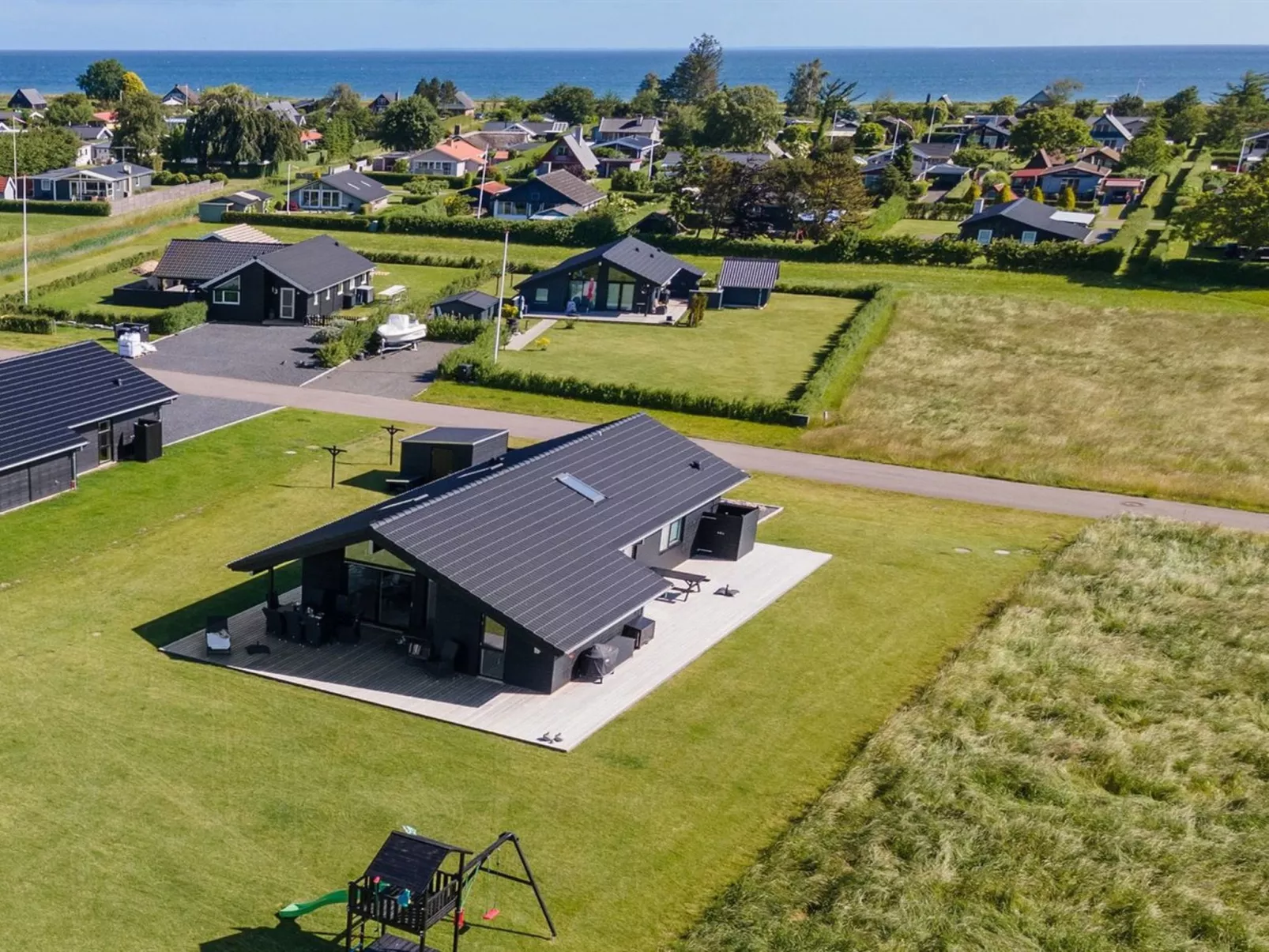 "Thalie" - 400m from the sea
