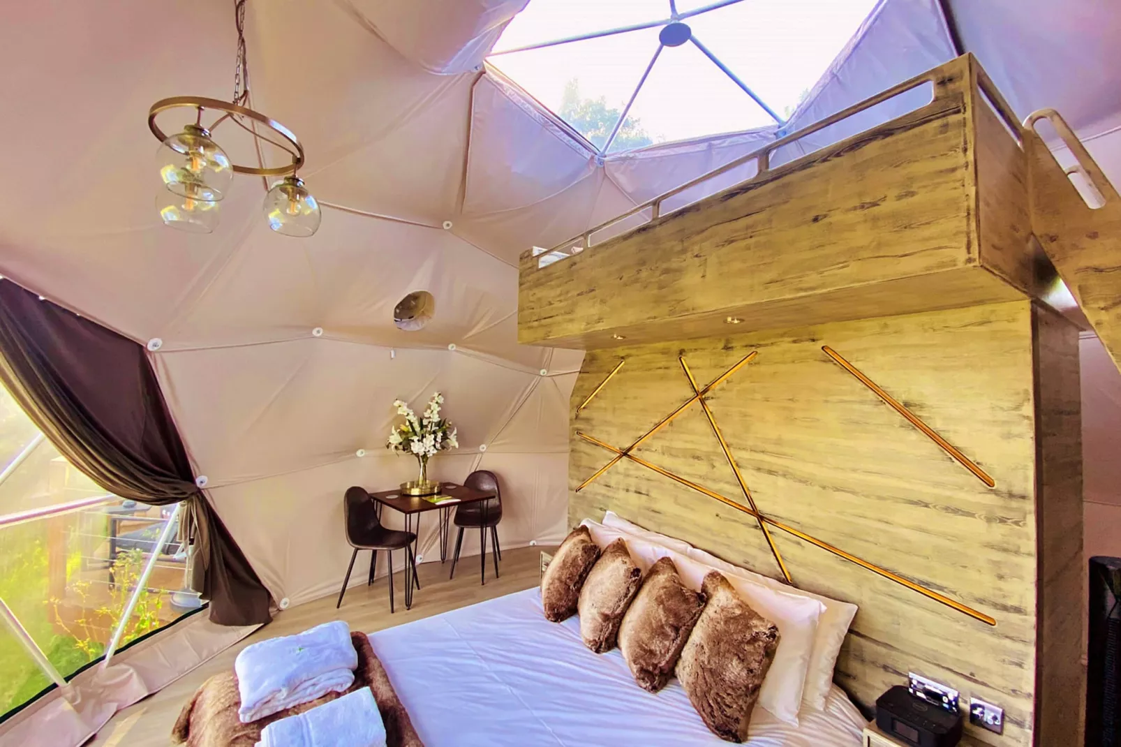 Scotney Luxury Dome-Slaapkamer