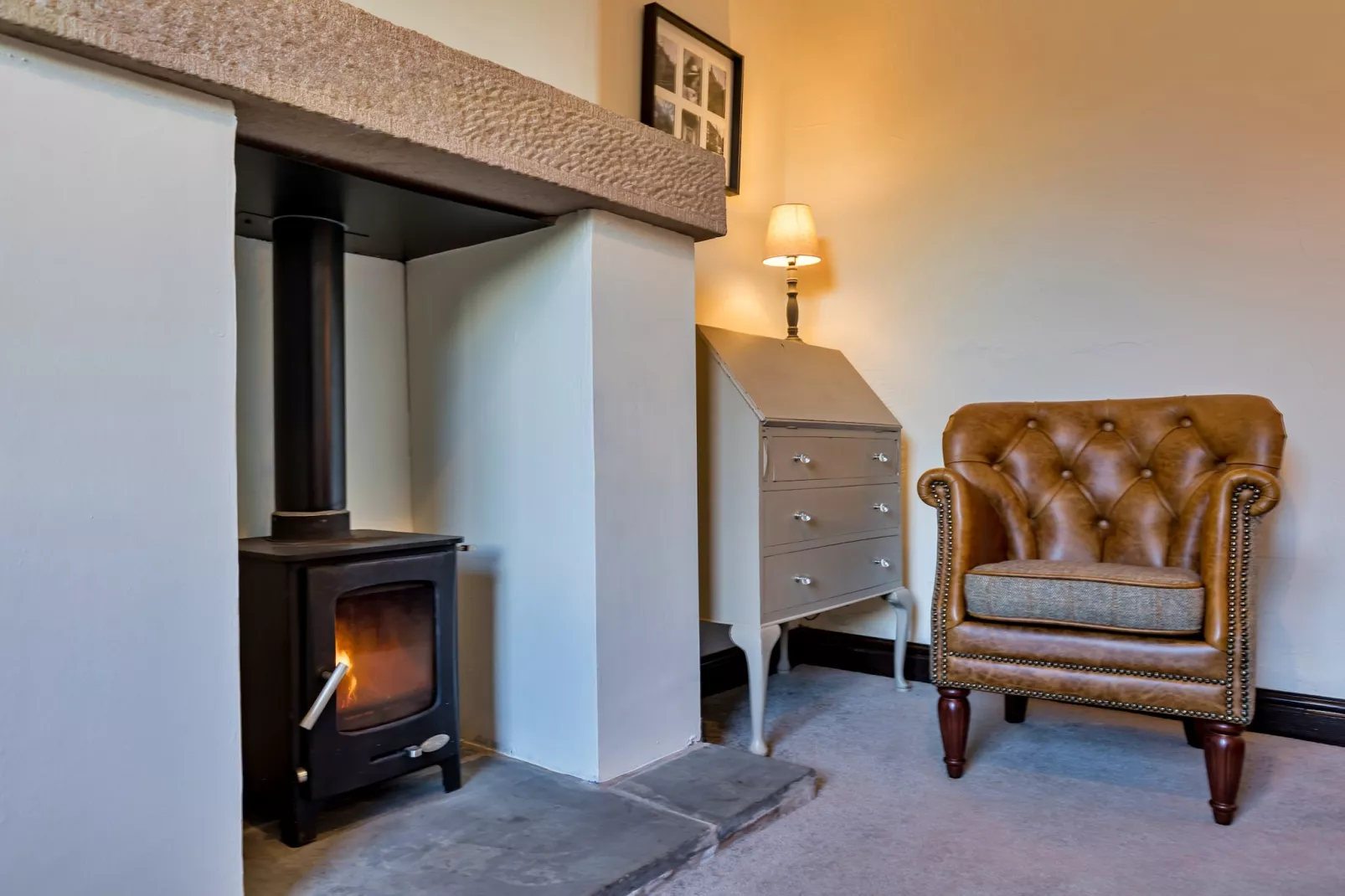 Spring Cottage-Woonkamer