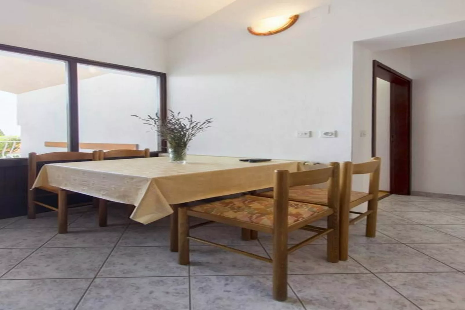 Apartments Pletikosa Gaj - A4-Eetkamer