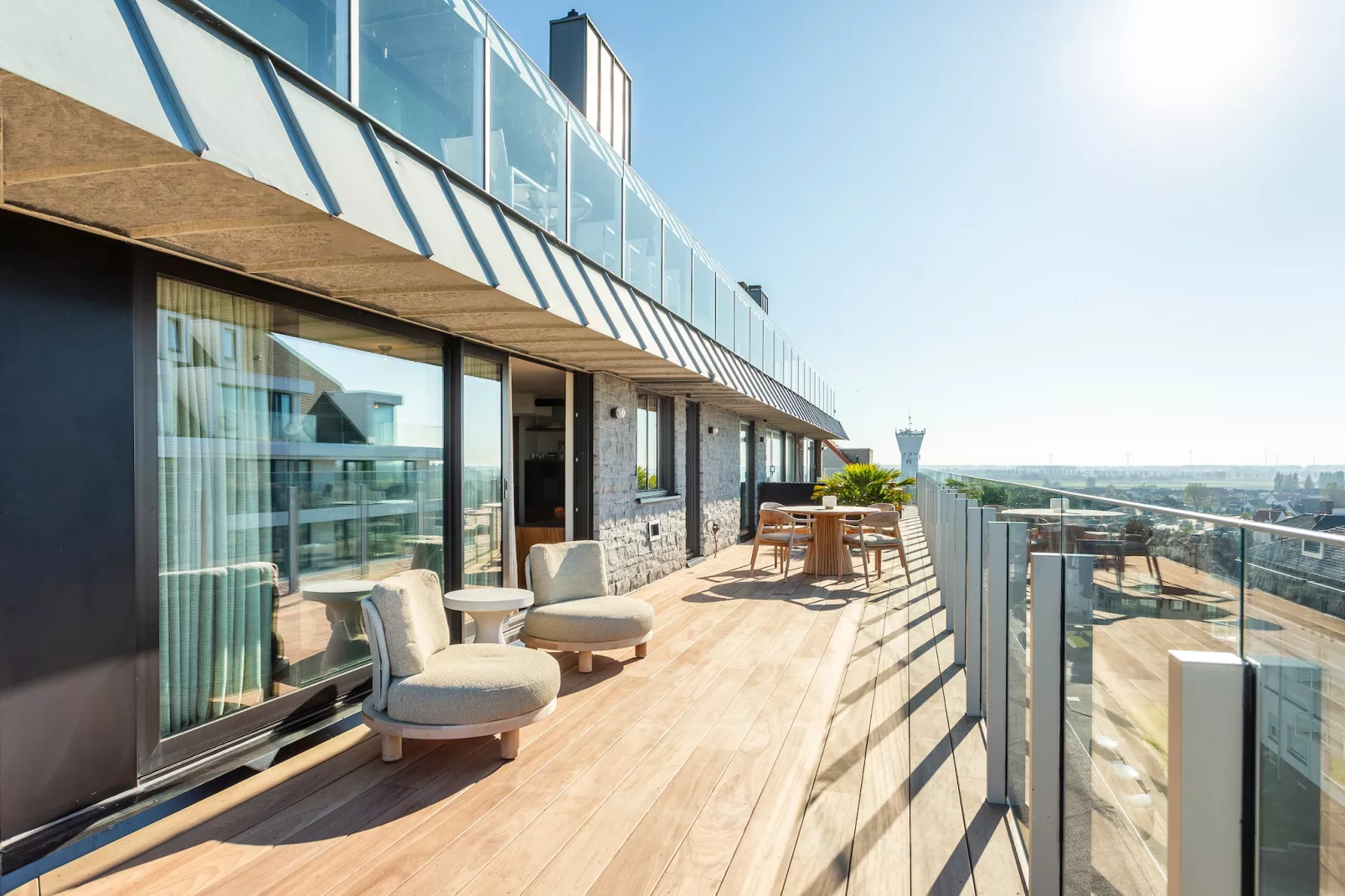 Spring Sun 81-Terrasbalkon
