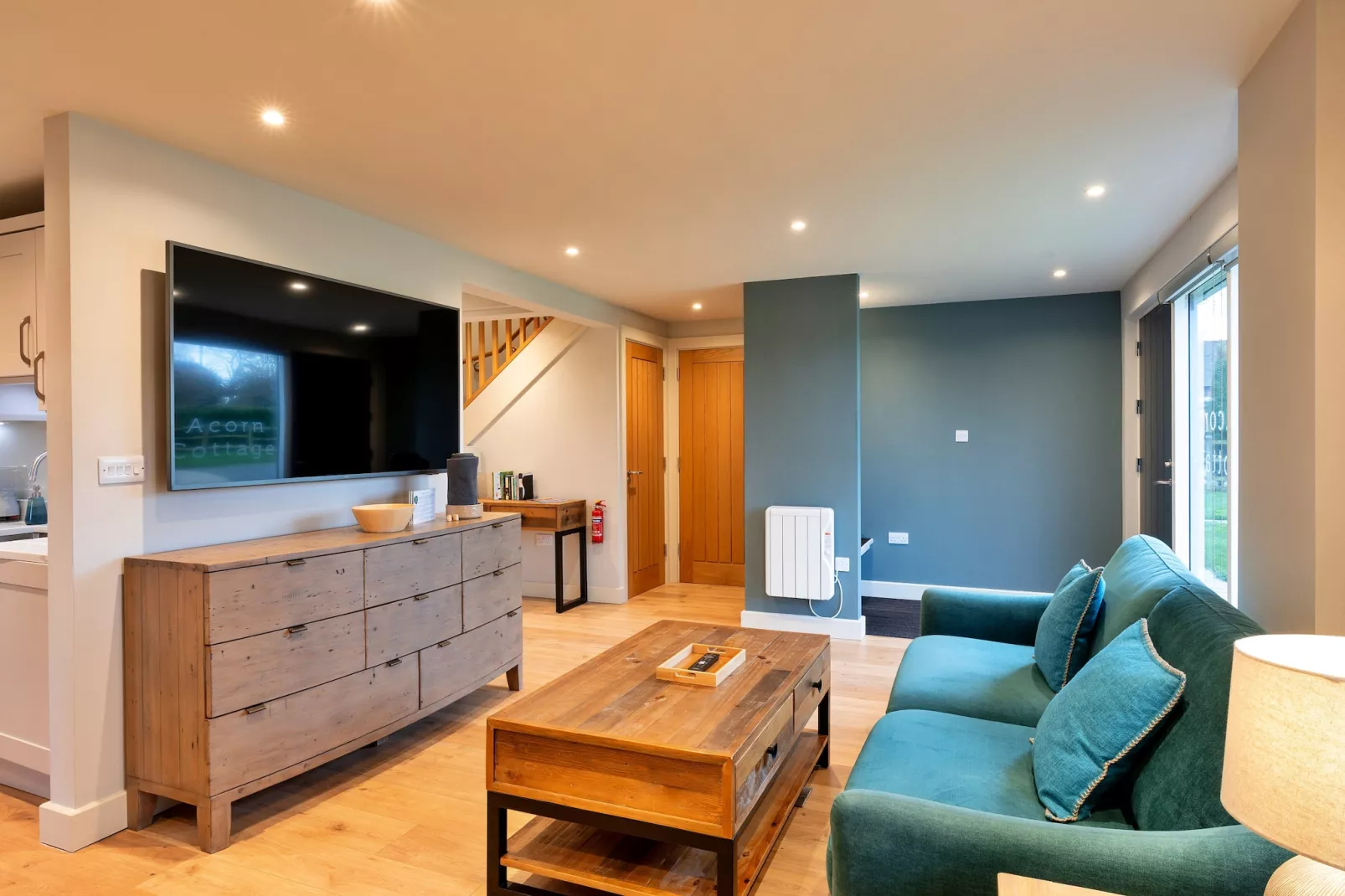 Acorn Cottage-Woonkamer
