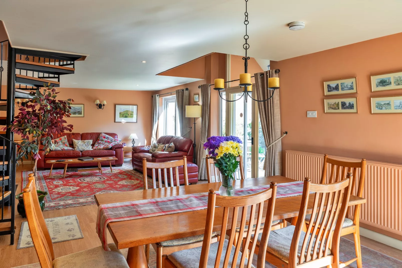 Cherry Tree Cottage-Eetkamer