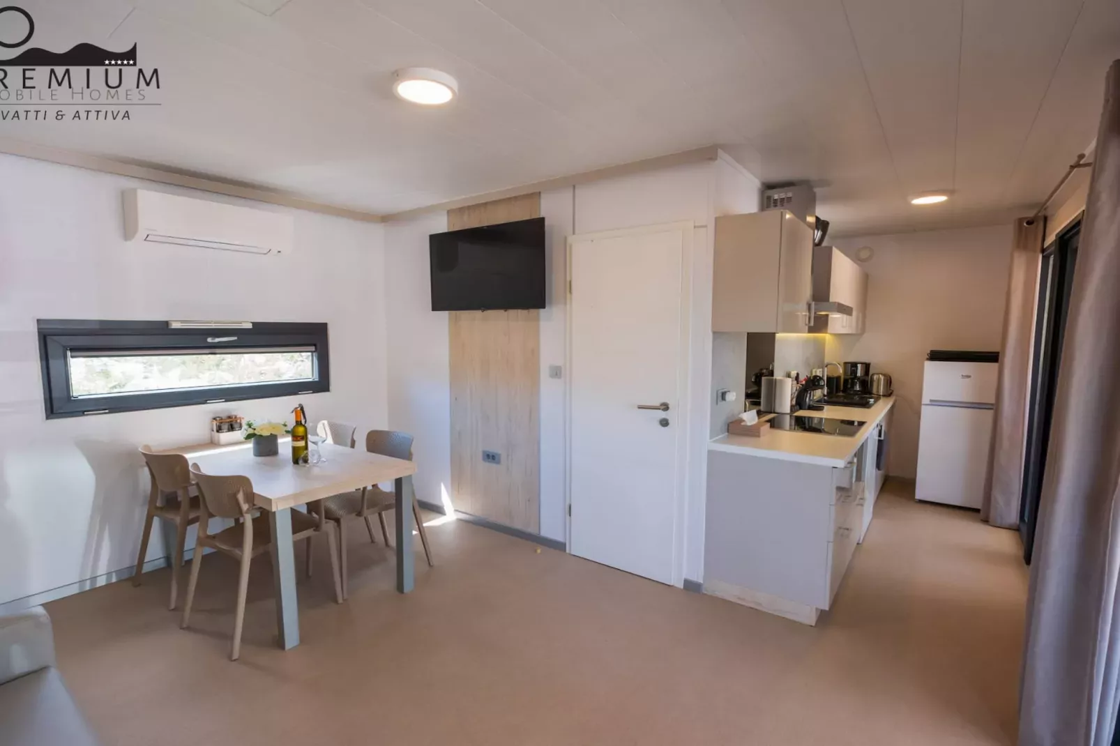 Charming Two-bedroom Mobile Homes Drage - Mobile Home with Sea View-Keuken