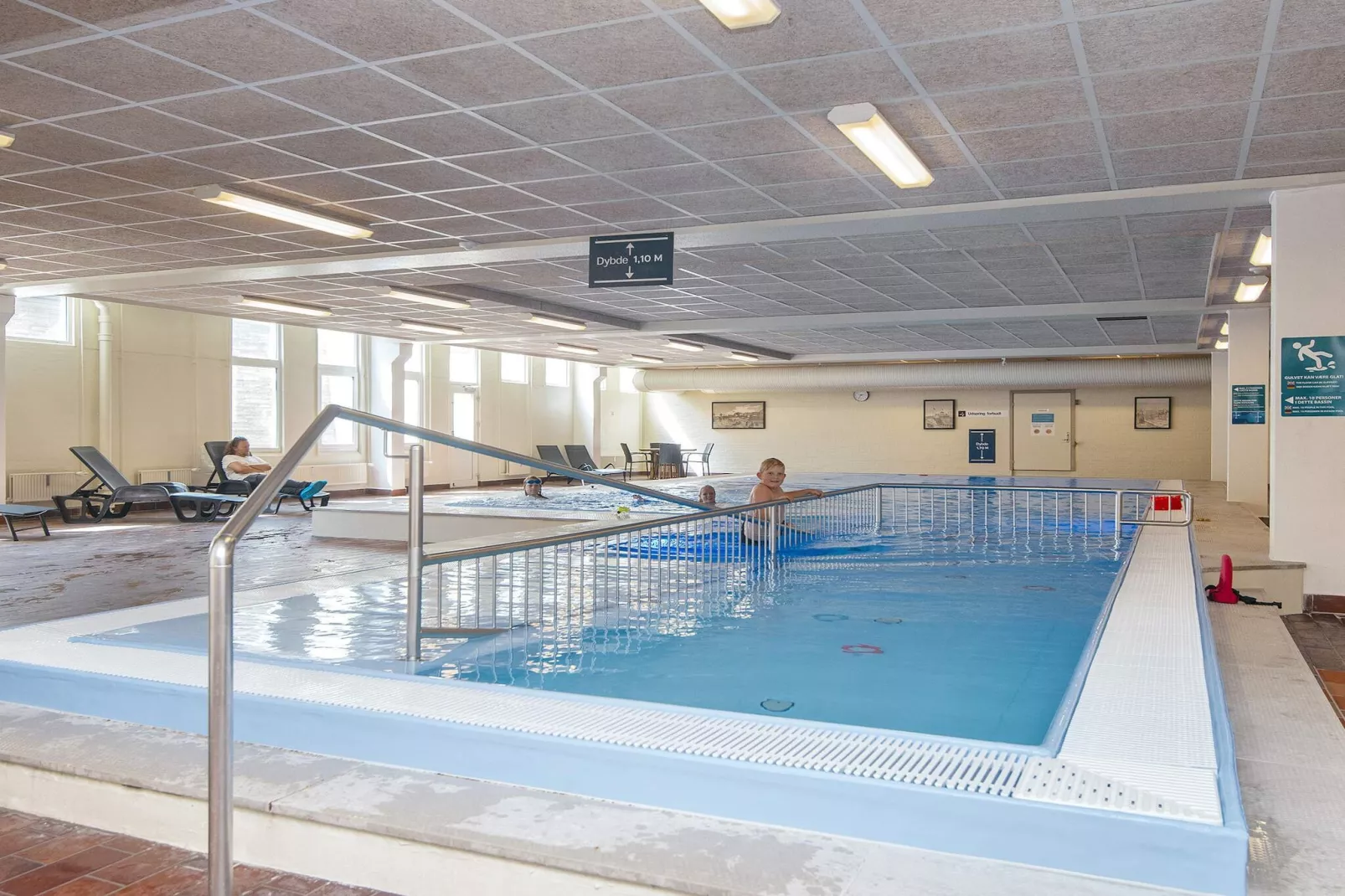 2 room w/seaview-Niet-getagd