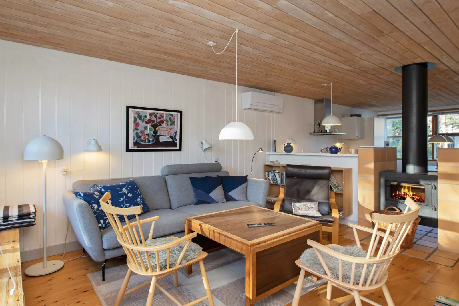 3 room, close to the sea/dike-Binnen