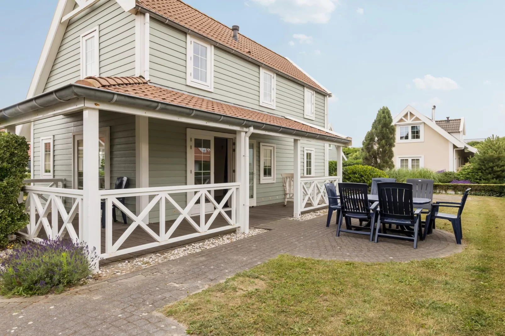 Vakantiepark De Heeren van 's Gravensande 2-Terrasbalkon