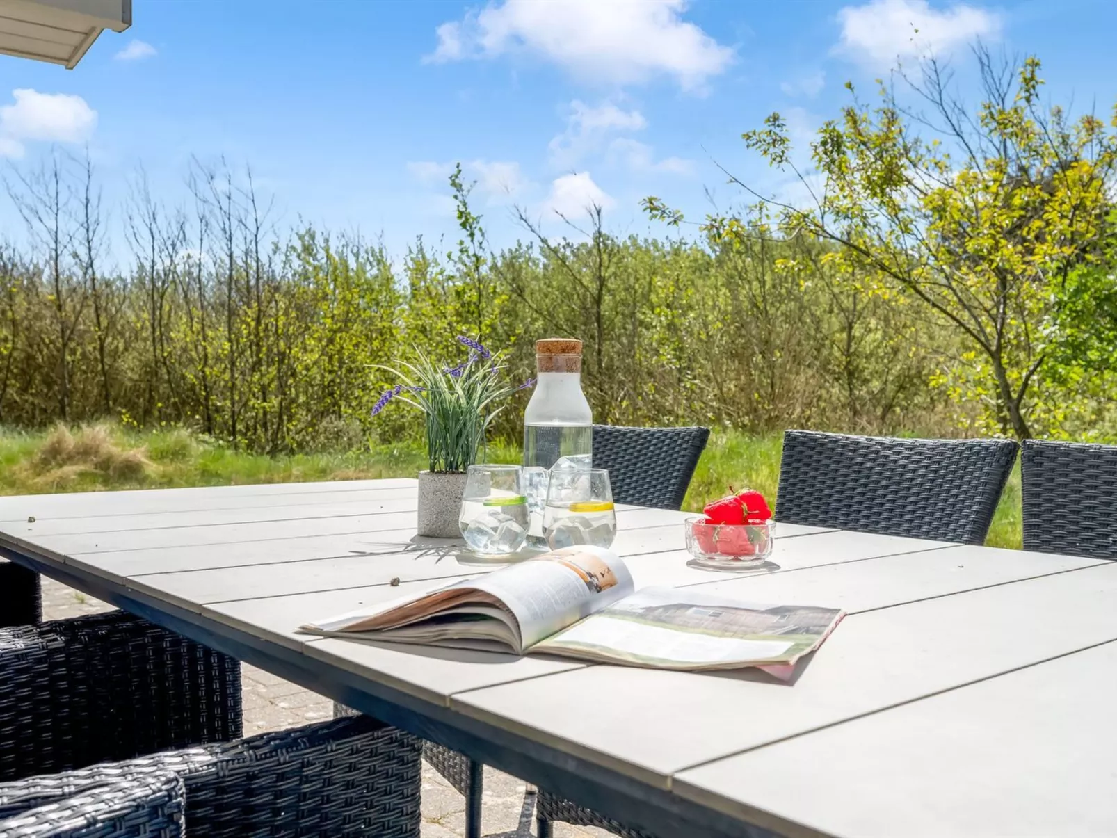 "Dagny" - 300m from the sea-Buiten