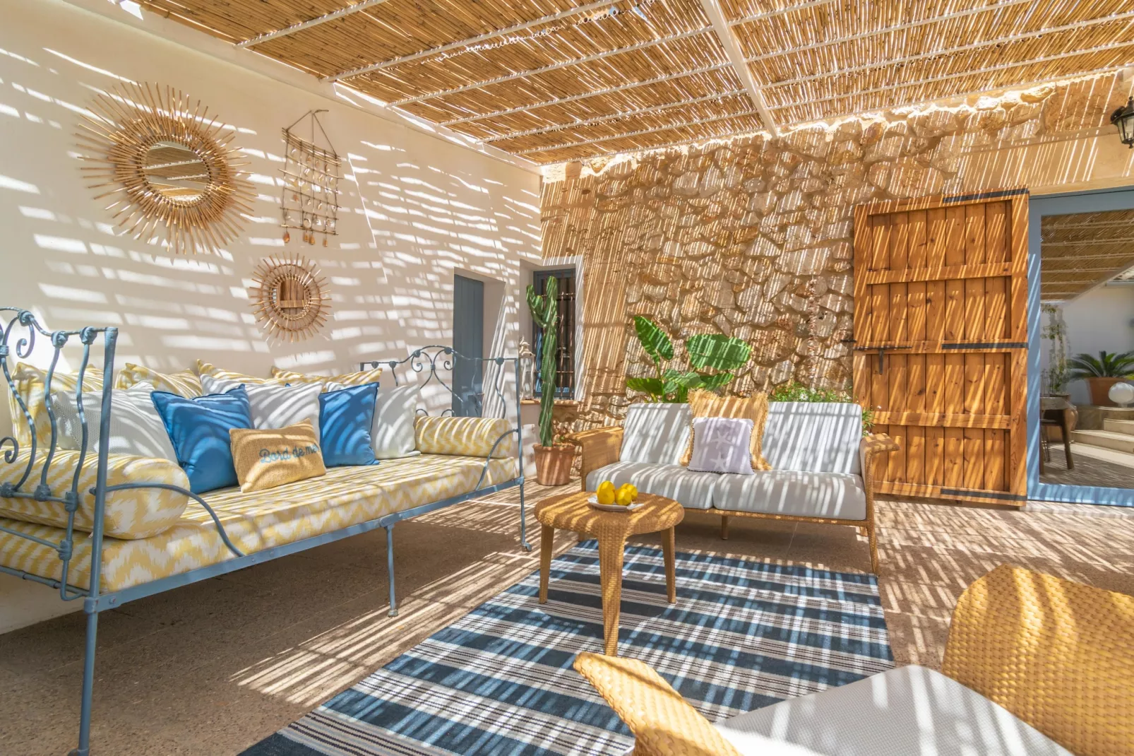 Can Cuarassa-Image-tags.