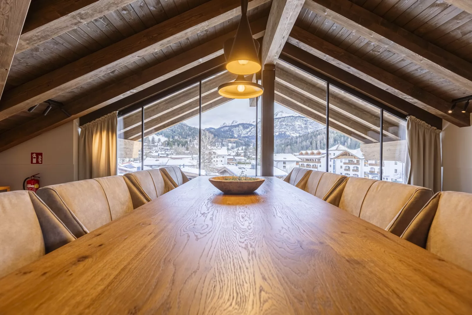 Bergresort Zugspitze Ehrwald 05-Eetkamer