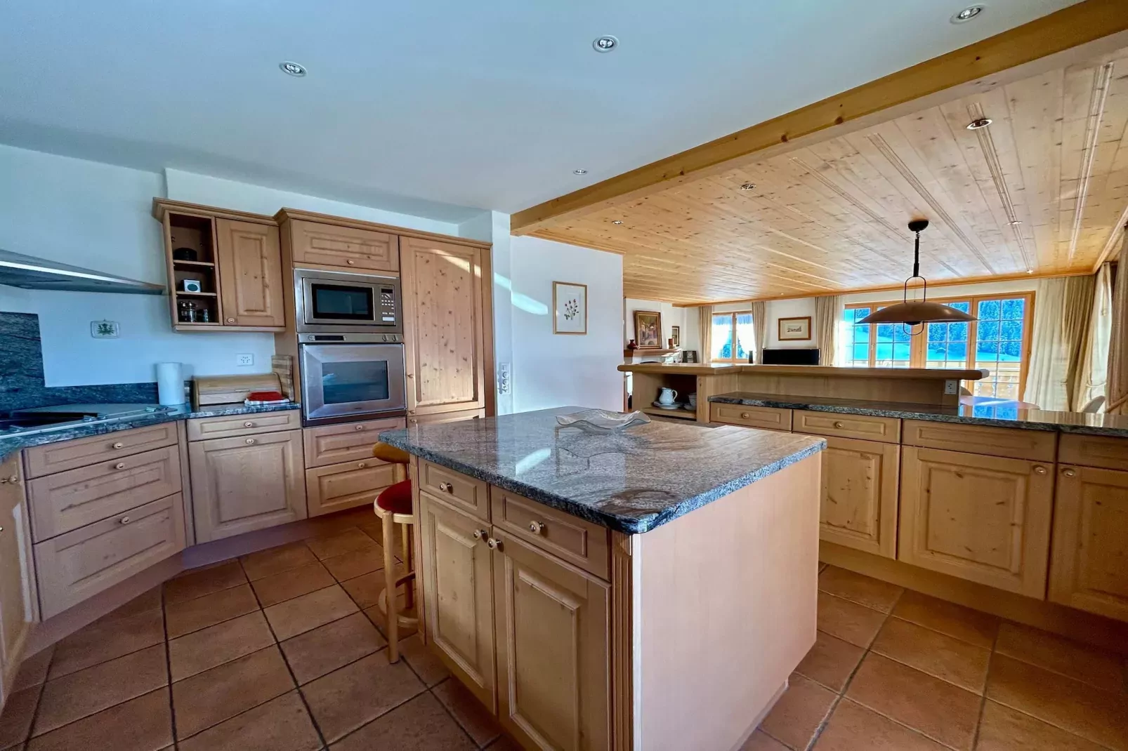 Marvelous Luxurious Furnished Flat with Outstanding Views-Keuken