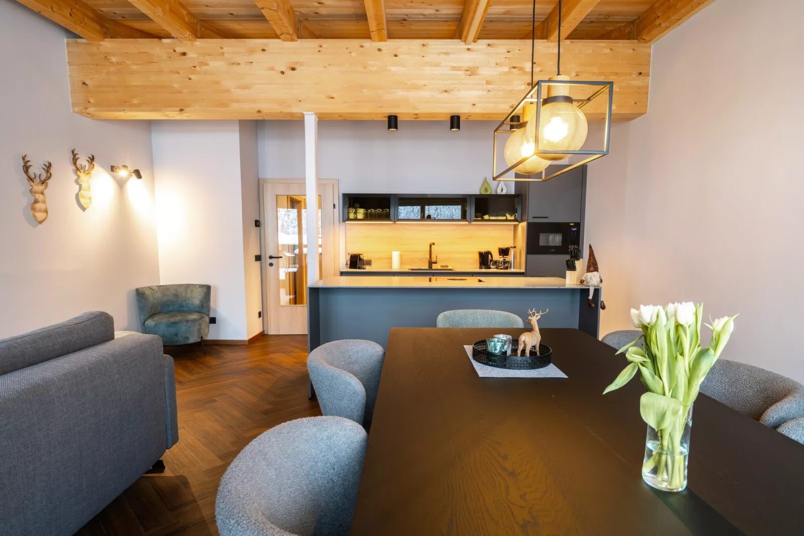 Alpenstyle Resort Fieberbrunn FB3PD-Woonkamer
