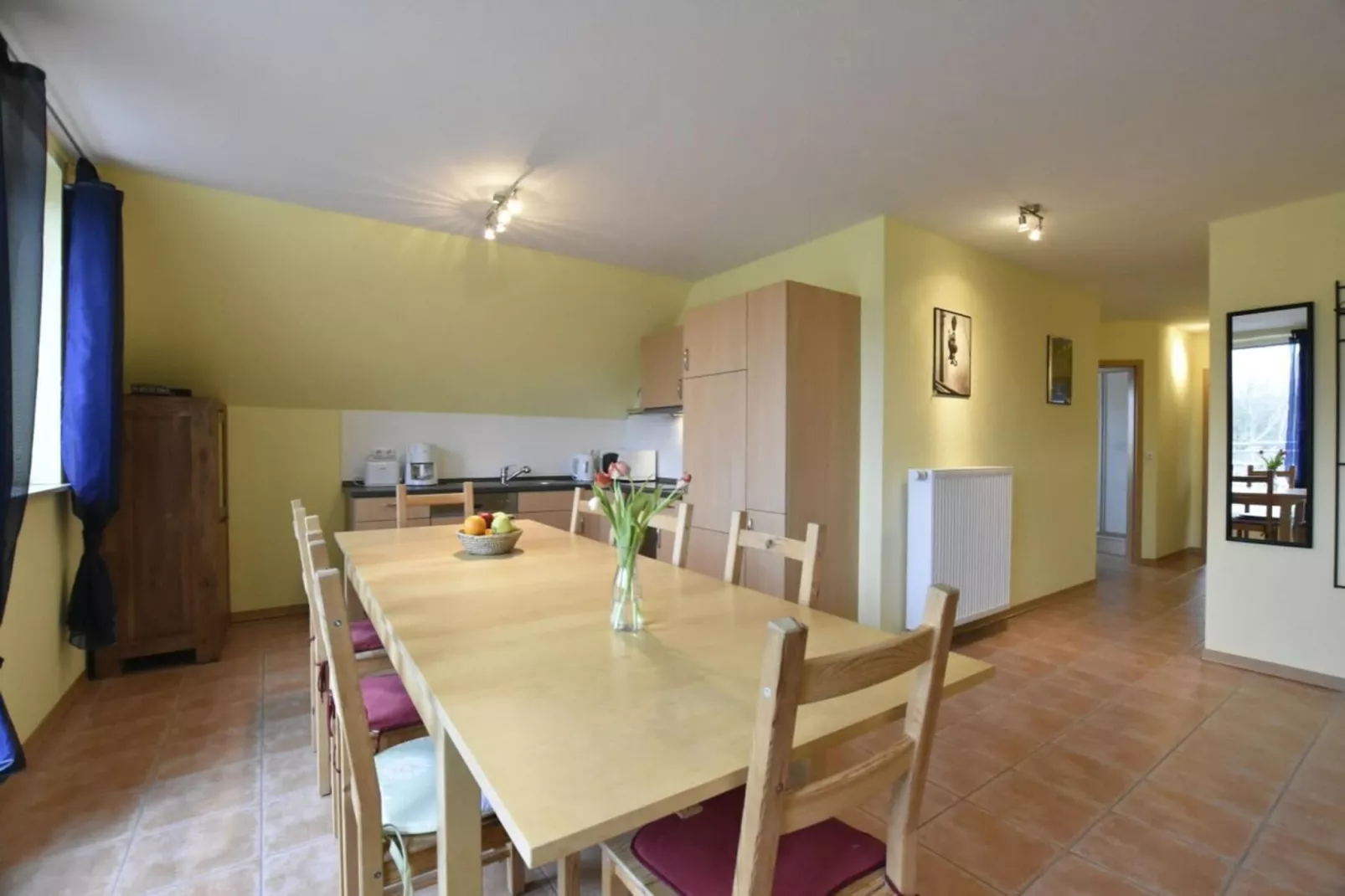 264432-Eetkamer