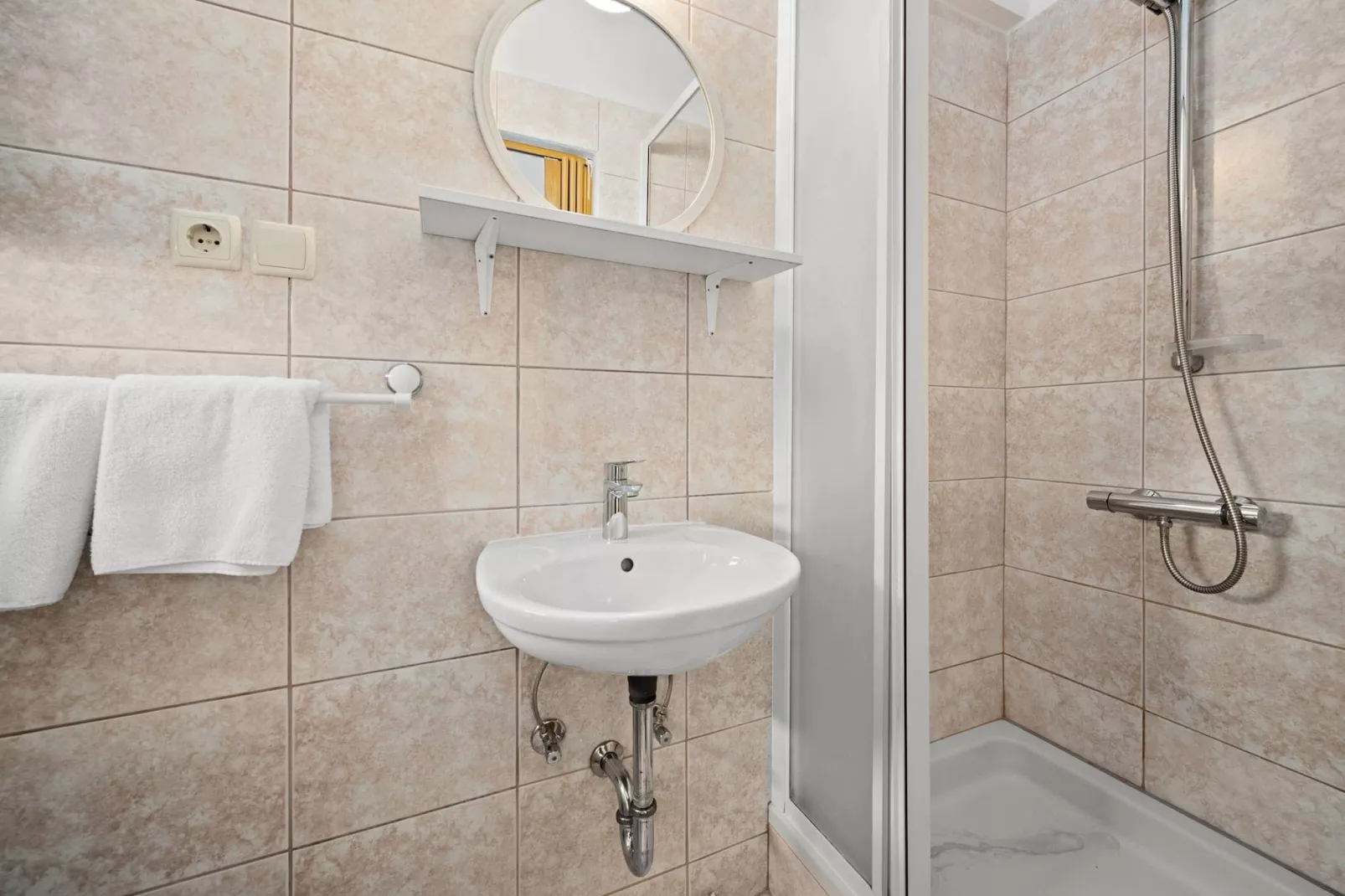 Apartments Jurica - Apt Ana with Sea View,-Badkamer