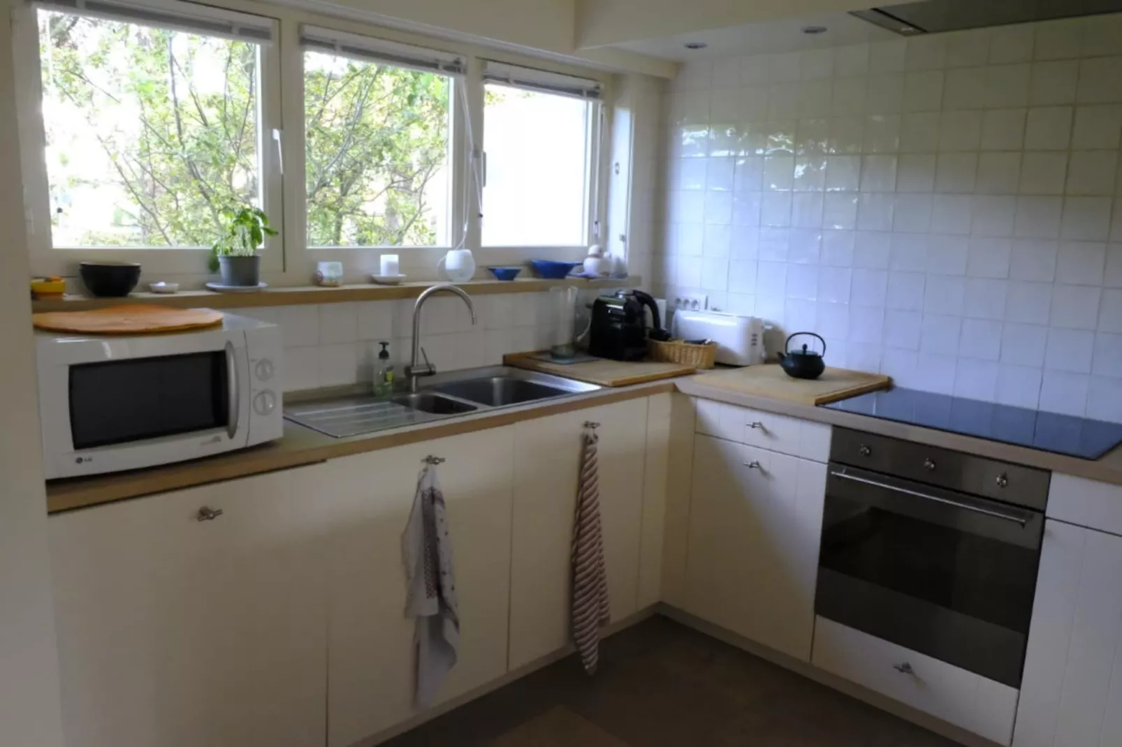 Residence EEUWFEESTLAAN 13-Keuken