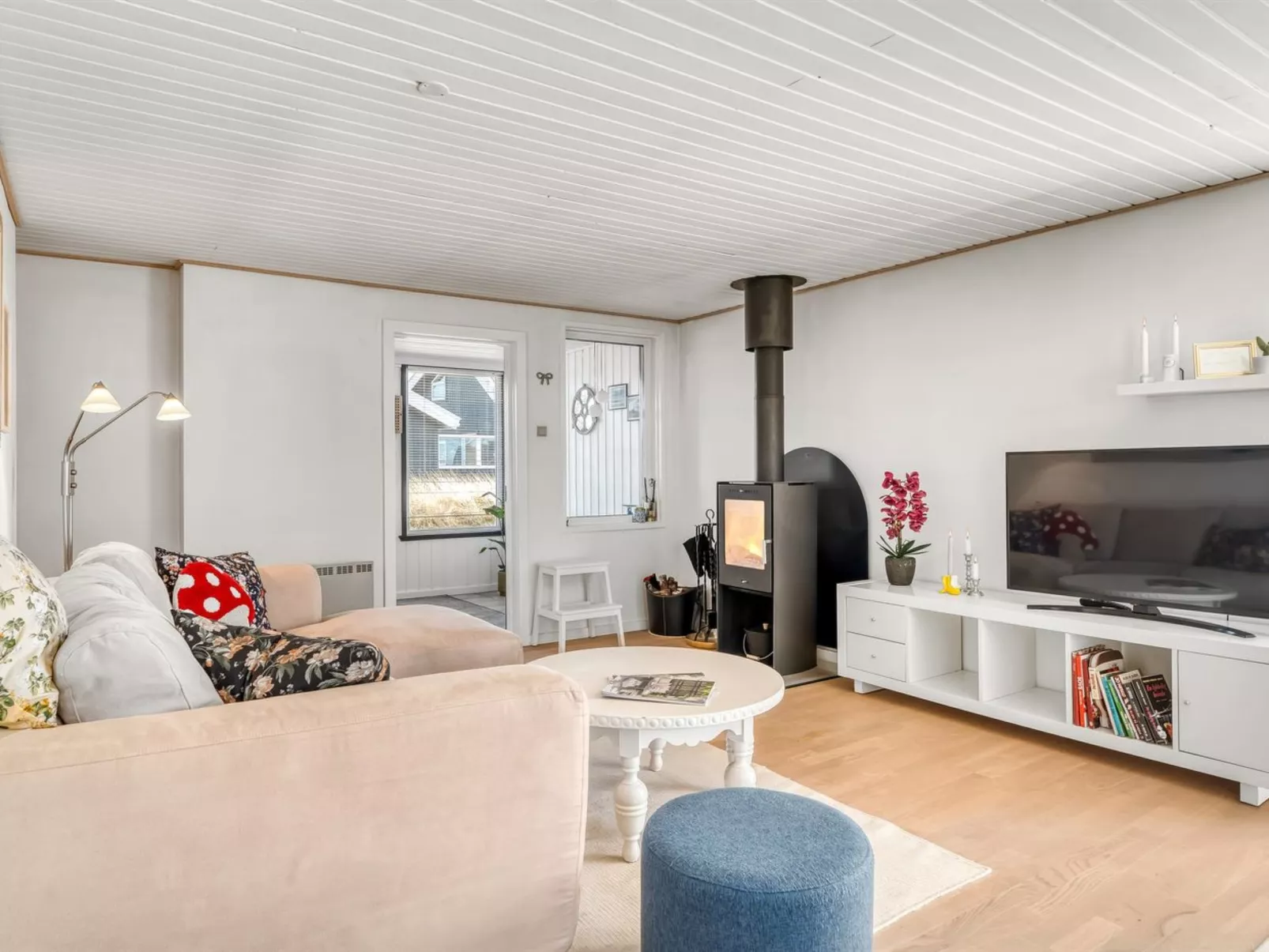 "Mynthe" - 400m from the sea-Binnen