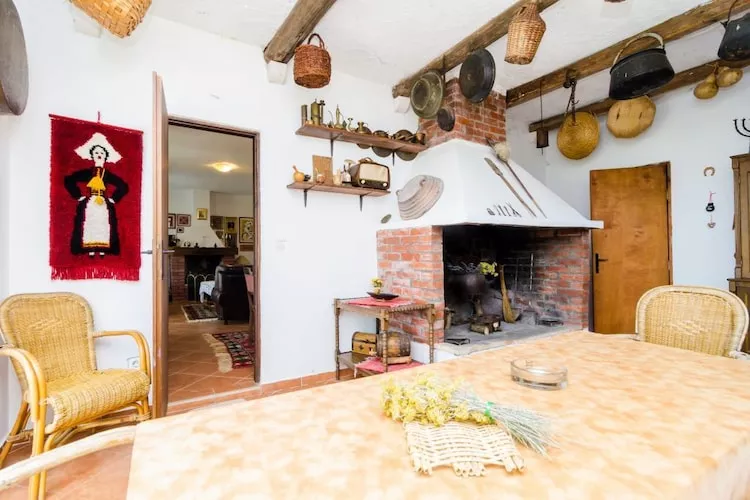 Holiday Home Field of Olives - Two Bedroom Holiday Home with Terrace-Eetkamer