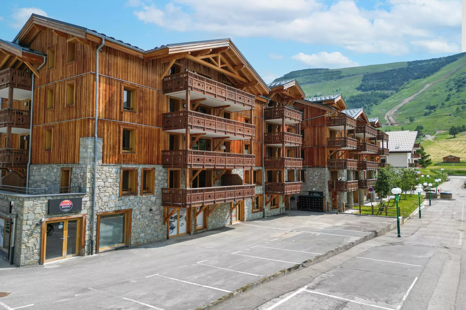 LES DEUX ALPES Neige et Soleil -A38P-Buitenkant zomer