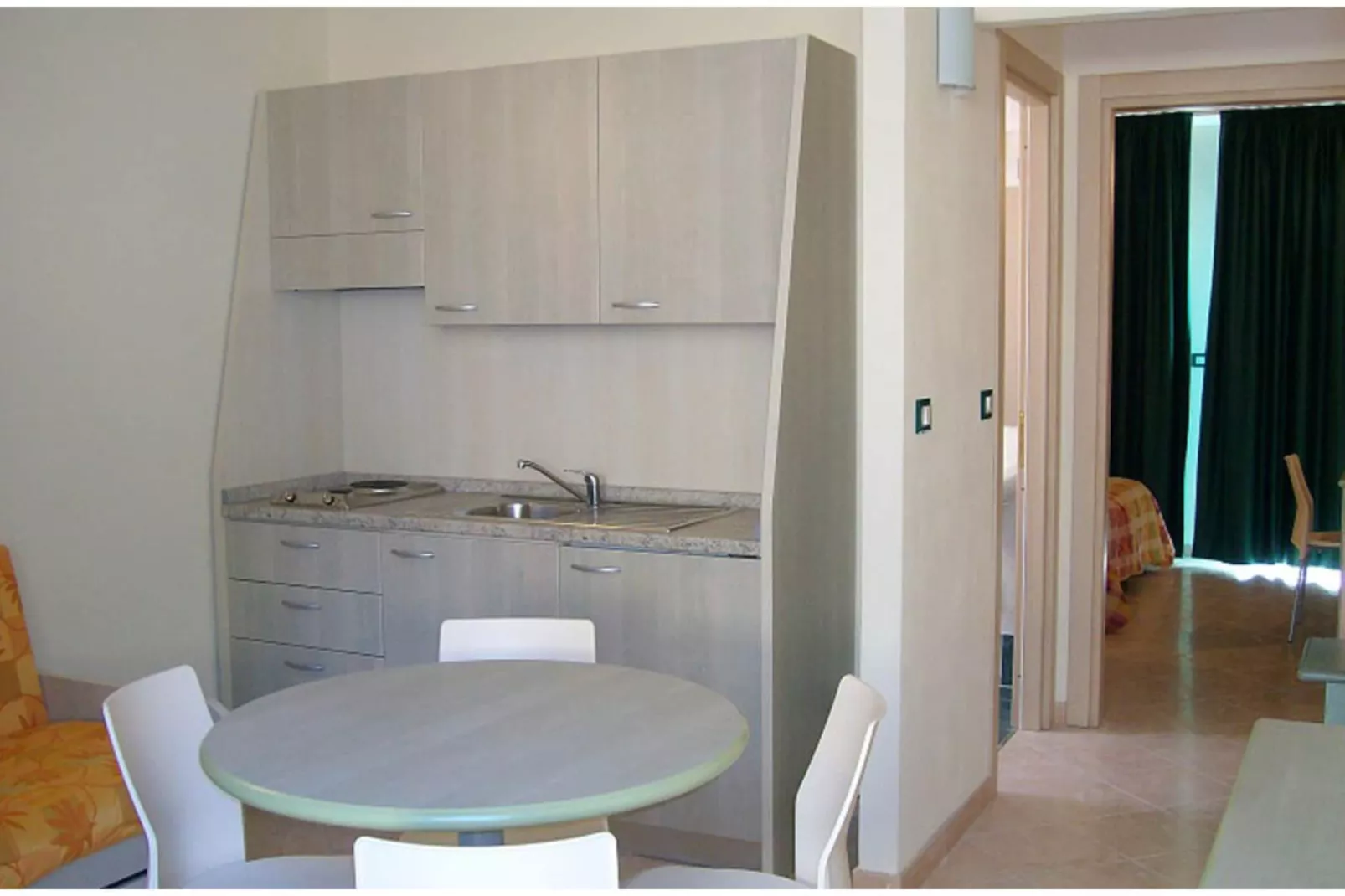 Villaggio Borgoverde TWO-ROOM APARTMENT 5 PAX - B5-Keuken