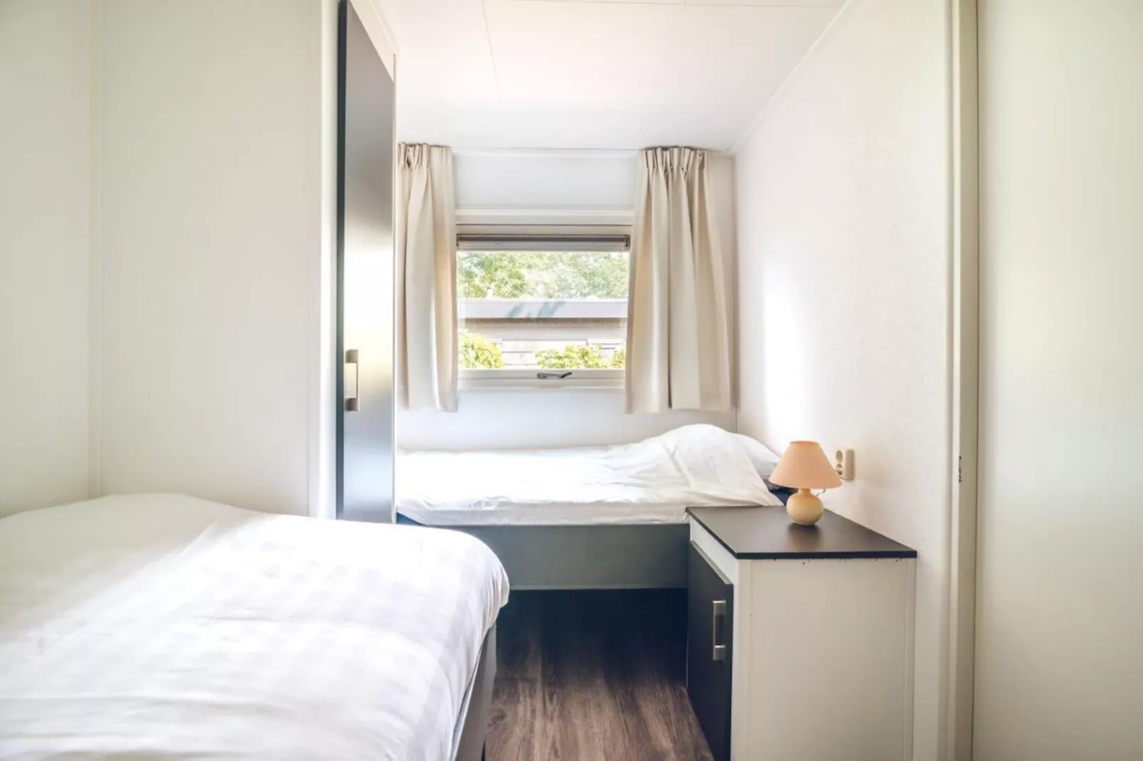 Patio Bungalow Chalet | 2 - 4 people-Slaapkamer