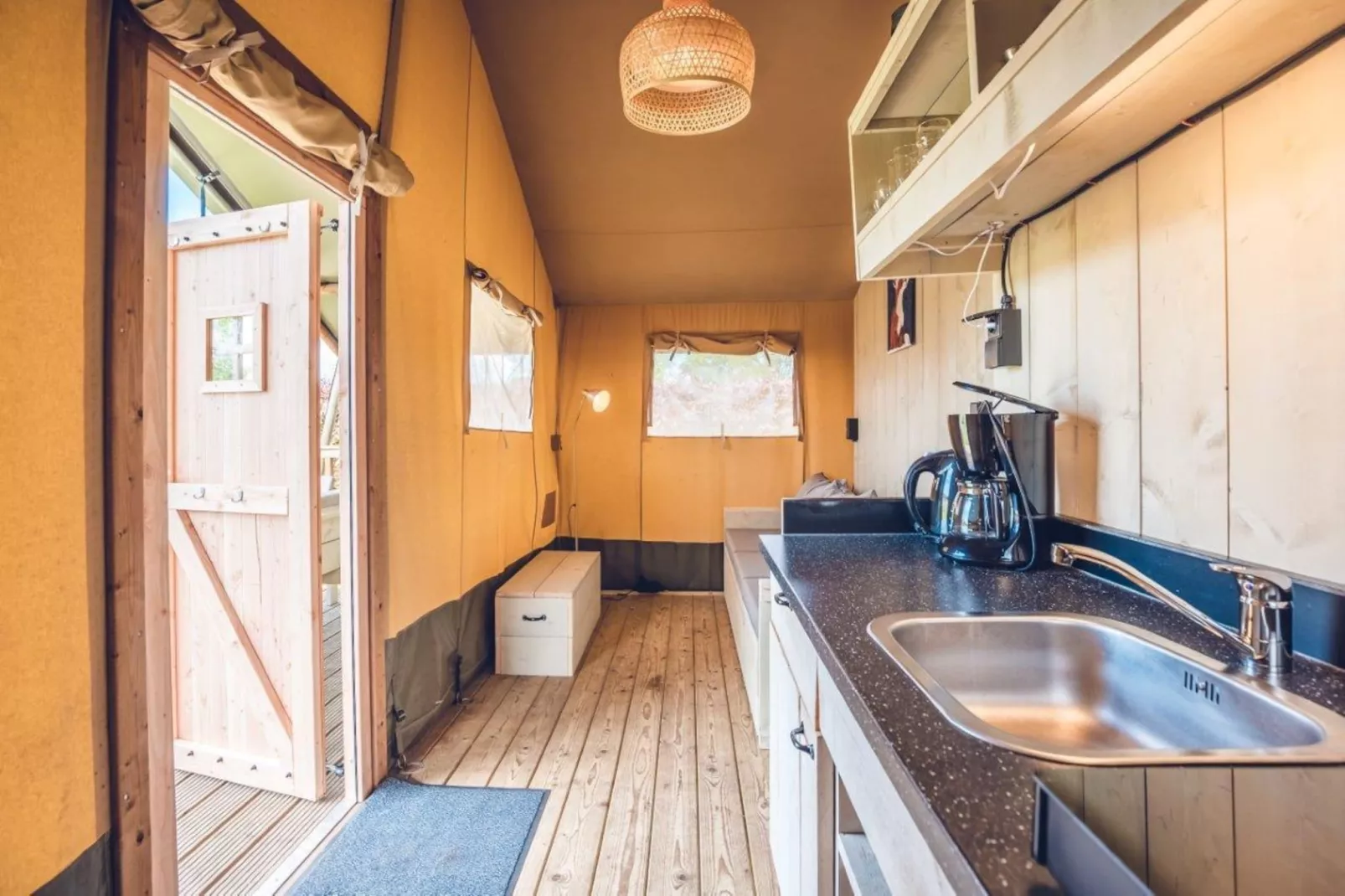Safari tent 'Vos' | 2 - 5 people-Keuken