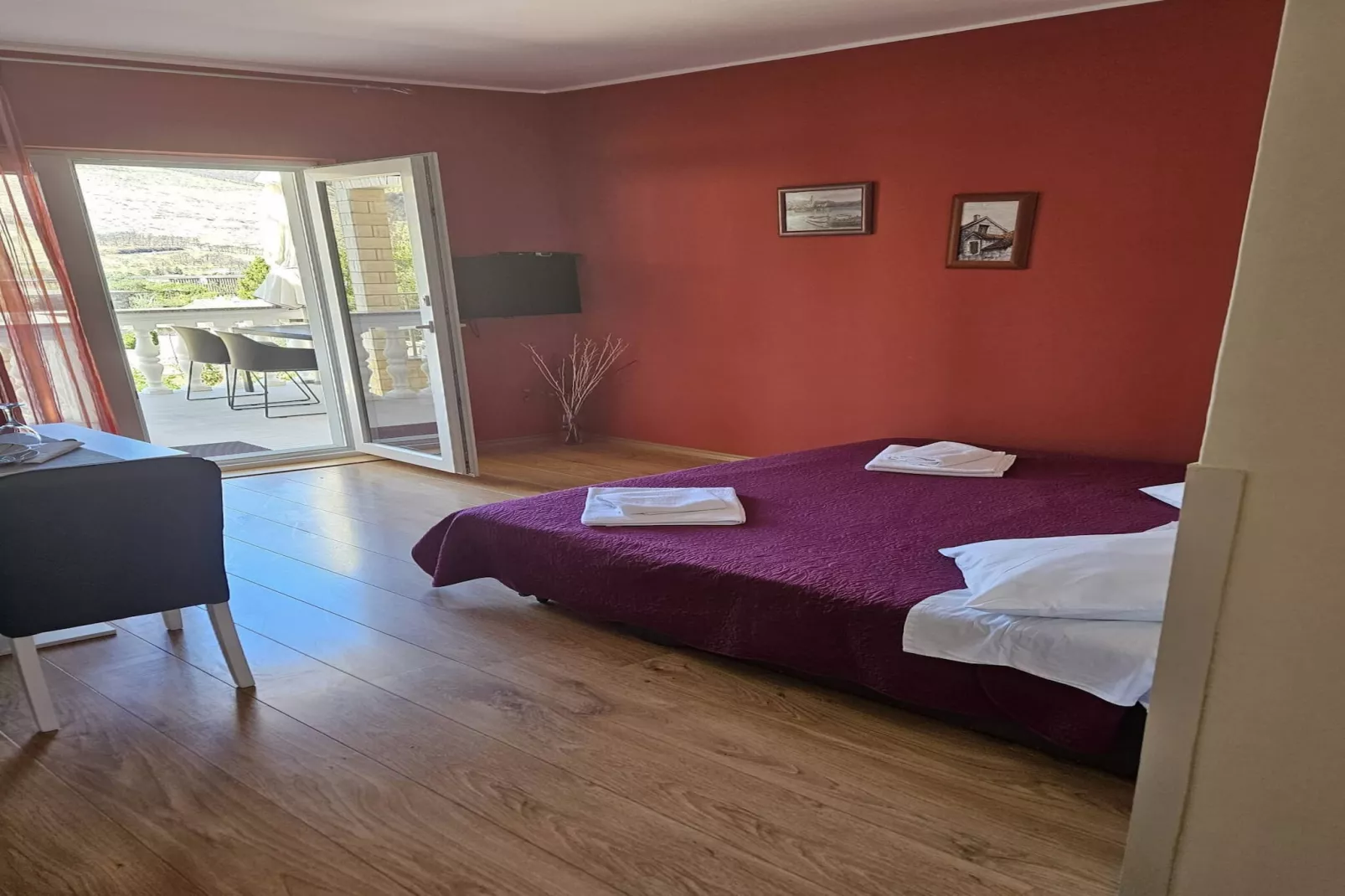 Apartments Miro - one bedroom apartment-Slaapkamer