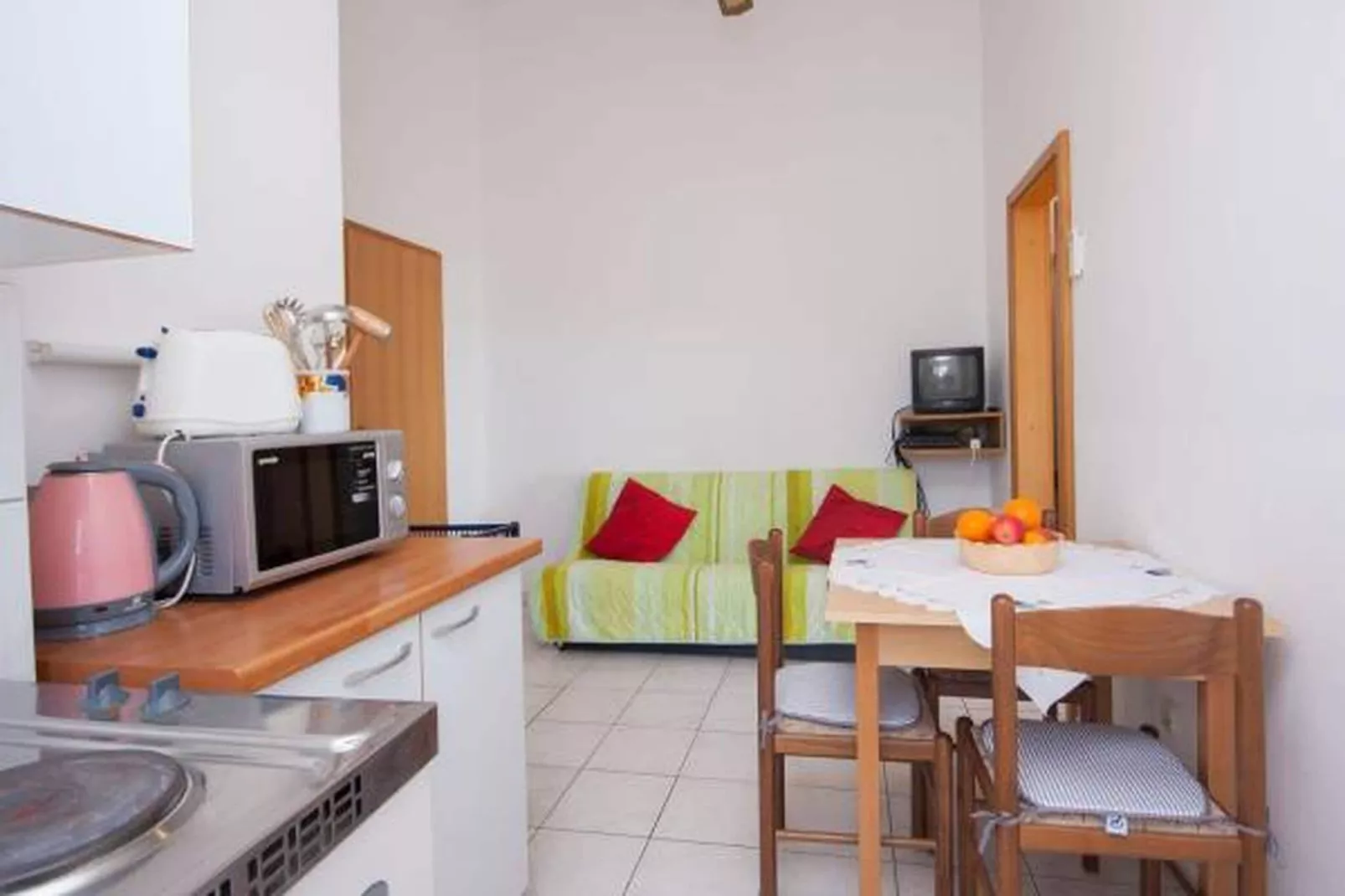 Apartments Maretić - one bedroom apartment A3-Keuken