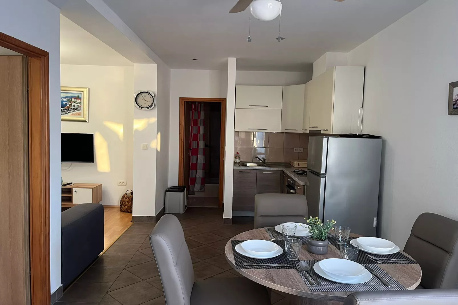Apartments Sun Rogoznica - A1-Eetkamer