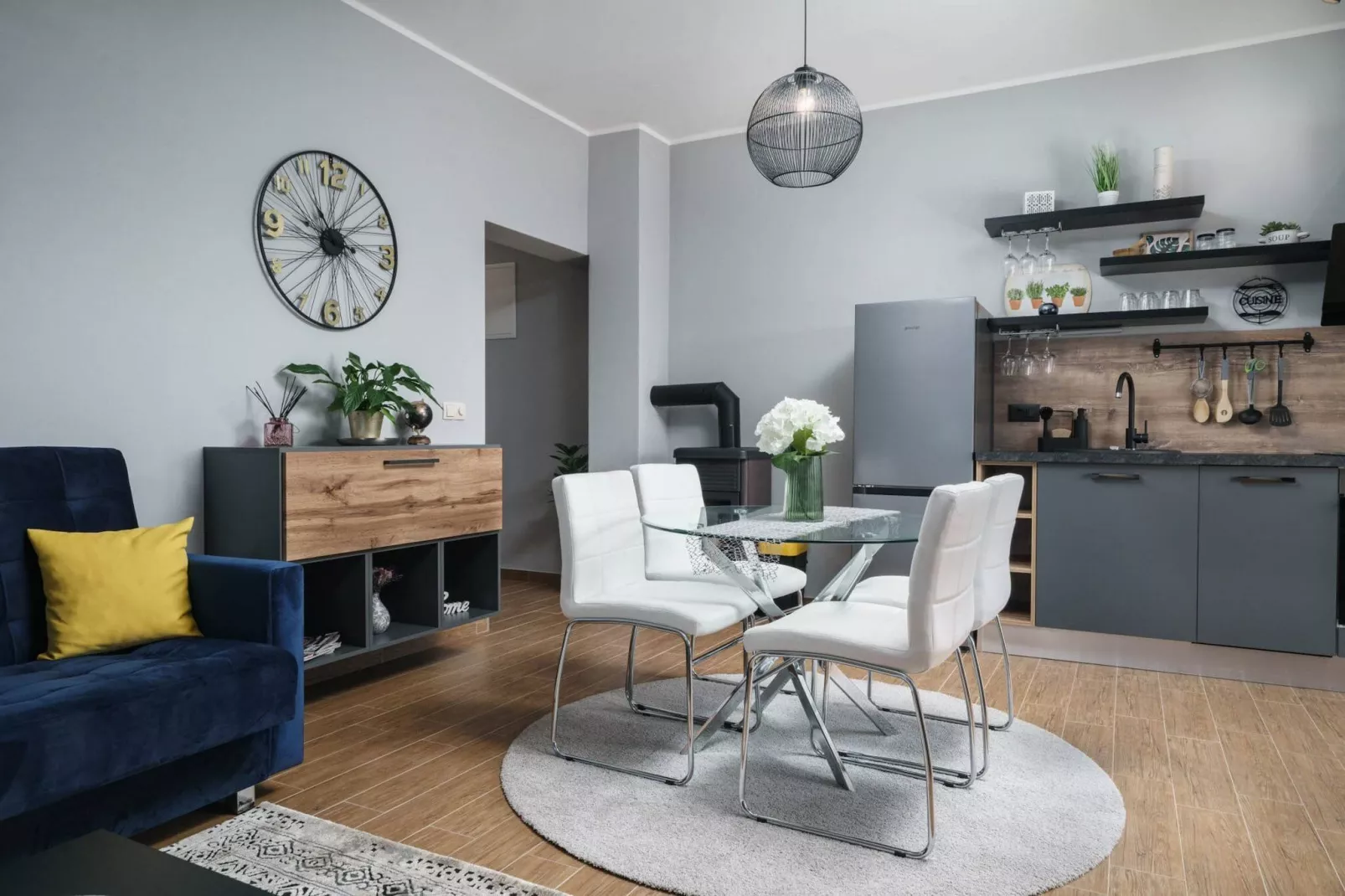Garden Boutique Apartments - Silver-Eetkamer