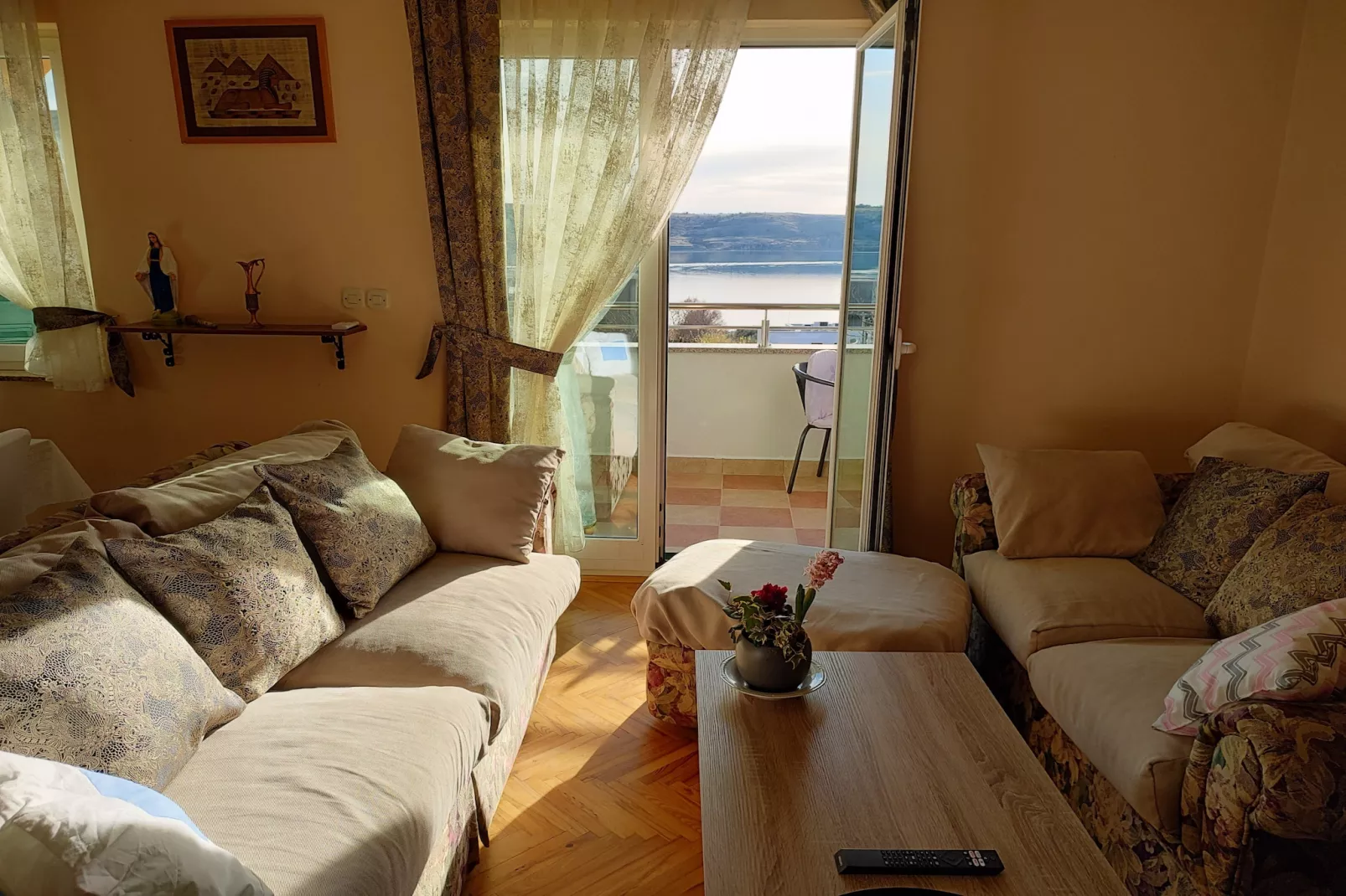Apartment Lemi - three bedroom apartment-Woonkamer