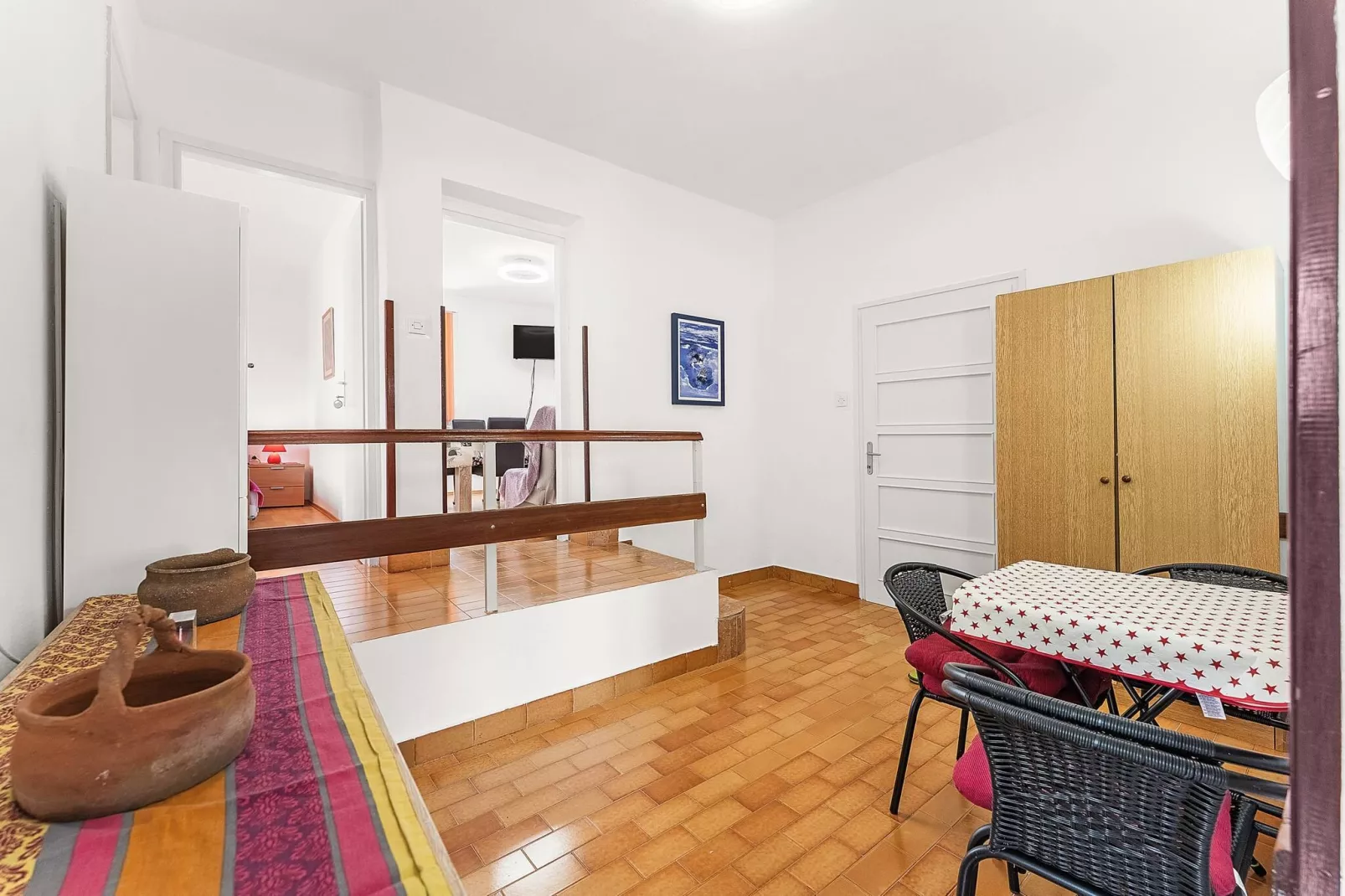 Apartments Kukljica - three bedroom apartment-Eetkamer