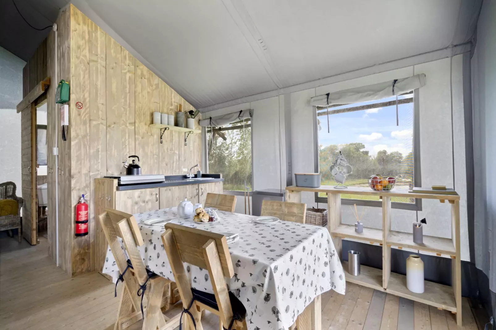 The Herdwick Safari Tent-Keuken