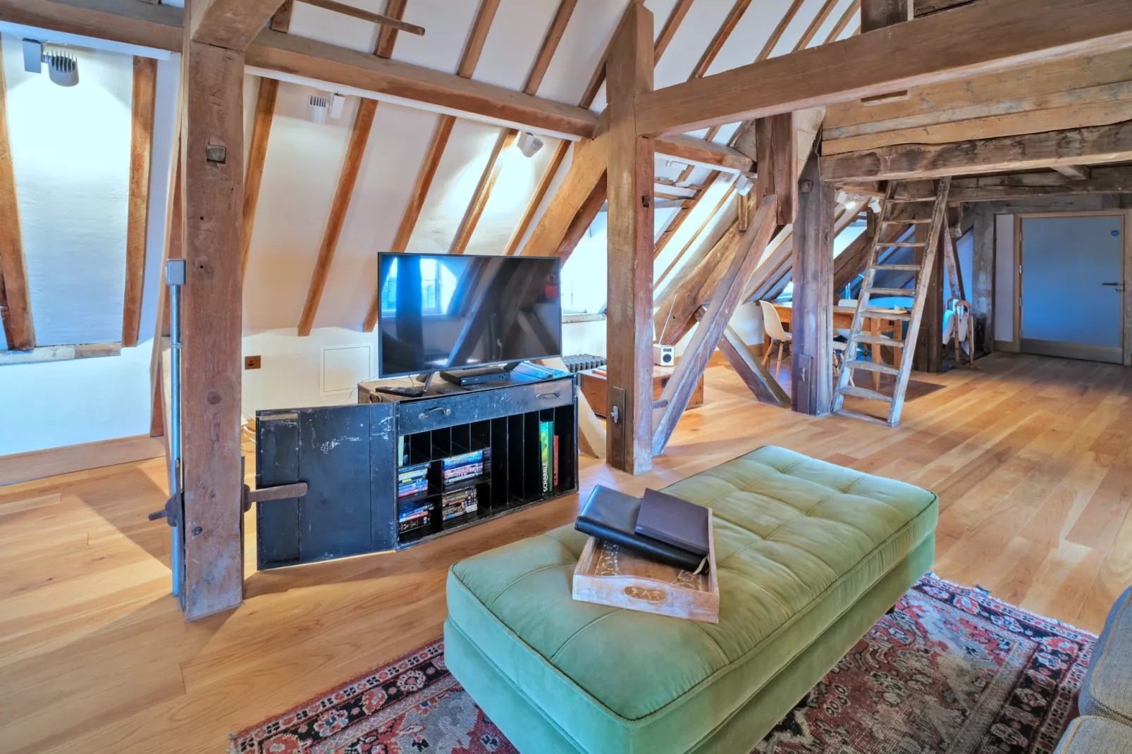 The Loft at Brackley Town Hall-Woonkamer