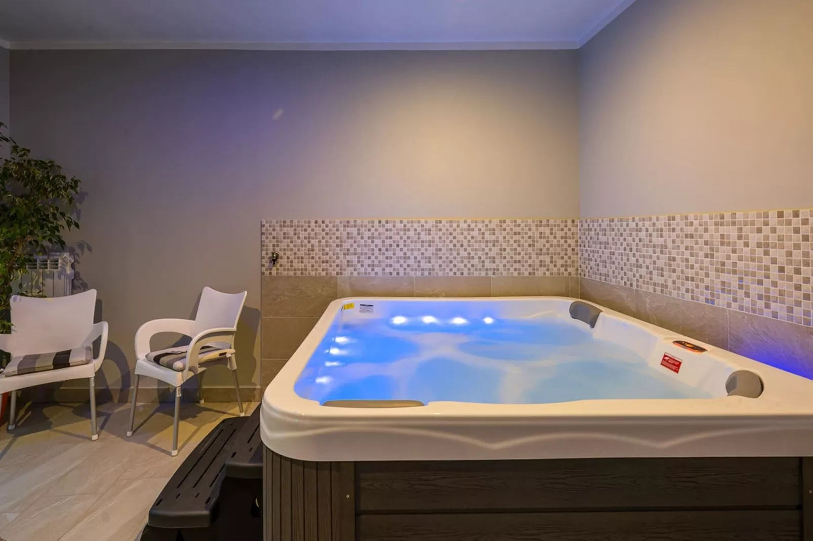 Lara 7 - Shared Pool, Sauna, Jacuzzi-Badkamer
