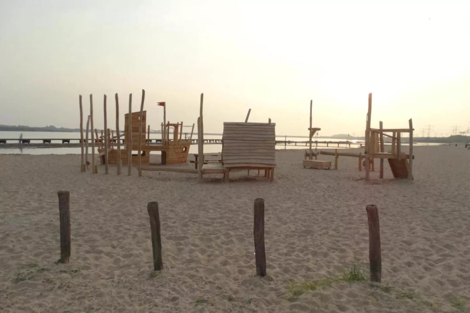 Strandpark Vlugtenburg 15-Gebieden zomer 1km