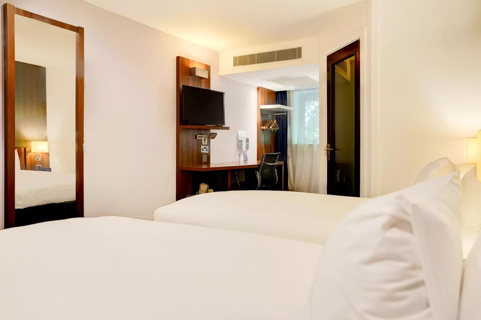 Belvilla Crewe City Centre Hotel Sta Twin-Slaapkamer